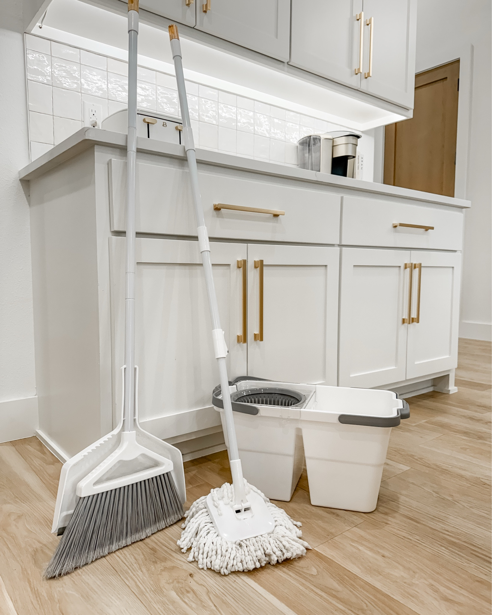 It can be hard to find neutral, beautiful cleaning tools for your home. #walmartpartner Luckily @walmart came through and offers this gorgeous line of cleaning tools from The Home Edit! Shop this post for all my favorites! #walmarthome #cleaningsupplies #cleanwithme #newyearsresolution #newyearcleaning #cleanwithme2025 #2025cleanwithme

#LTKHome #LTKSaleAlert #LTKSeasonal