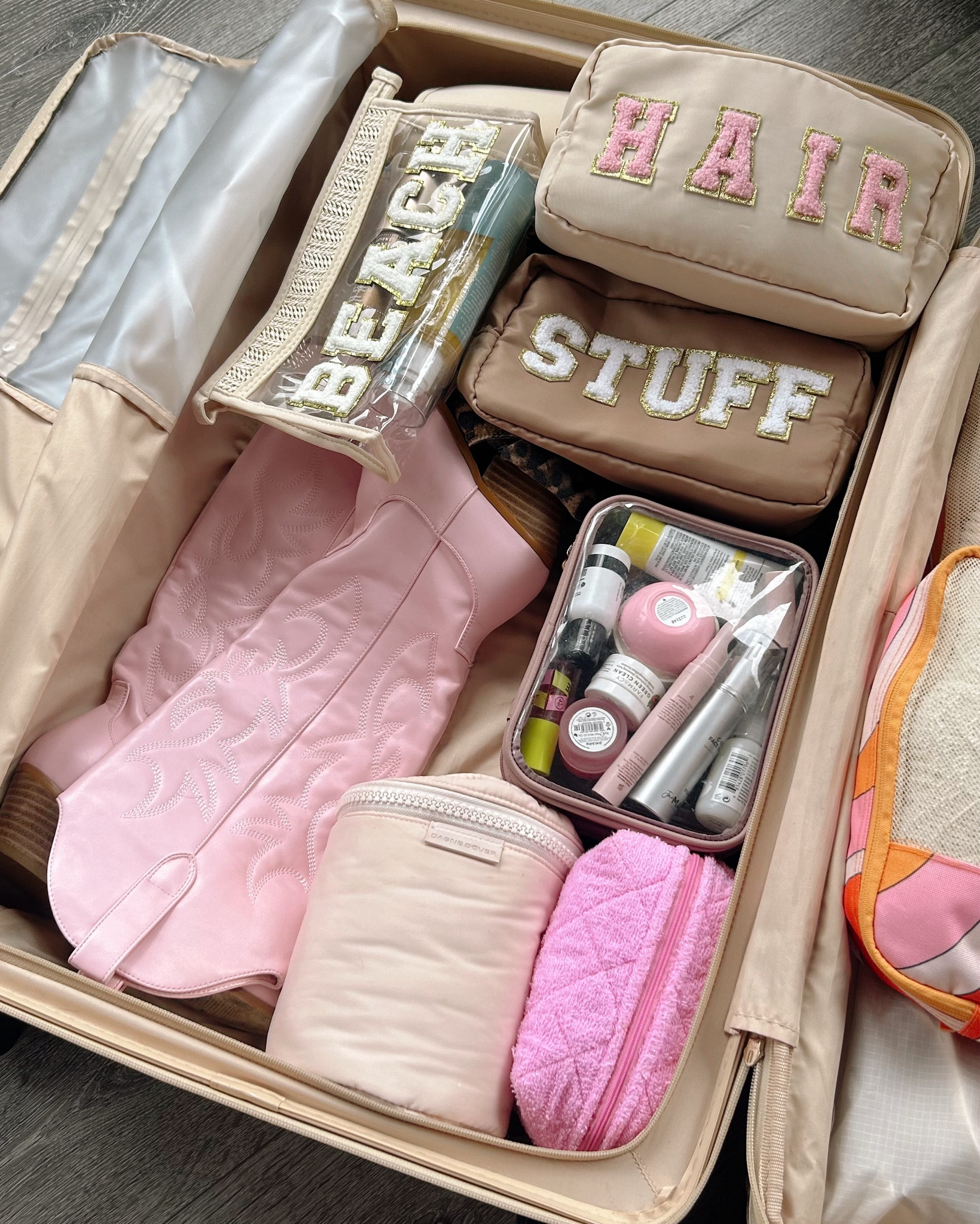 Packing for Europe

Pack with me for vacation, pack with me for Europe, pack my suitcase, organized packing, cosmetic bag, toiletry bag, makeup bag, suitcase, luggage set, travel aesthetic, vacation aesthetic, travel finds

#LTKTravel #LTKBeauty #LTKShoeCrush