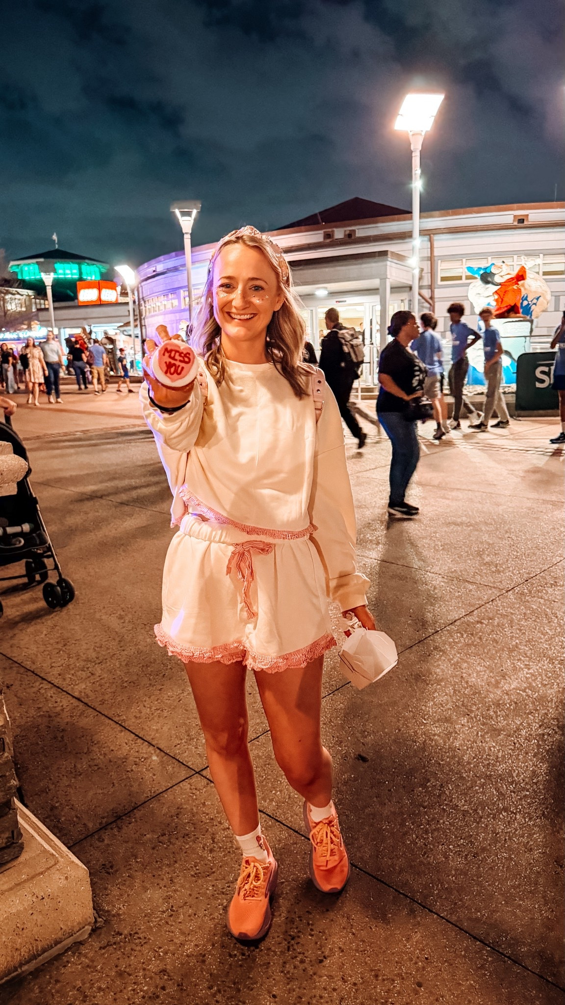 Disney springs vibes 

#LTKTravel #LTKmomlife #LTKootd