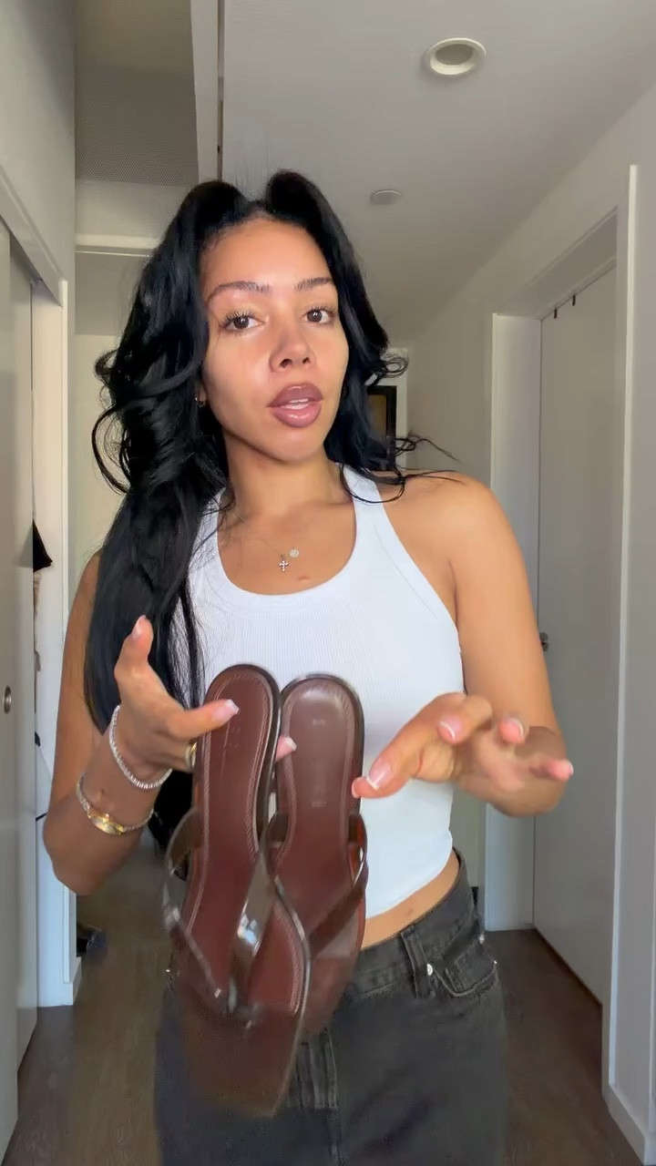 The perfect, timeless sandal for spring & summer 🤎 Outfit is linked! 🔗 #stevemadden

#LTKootd