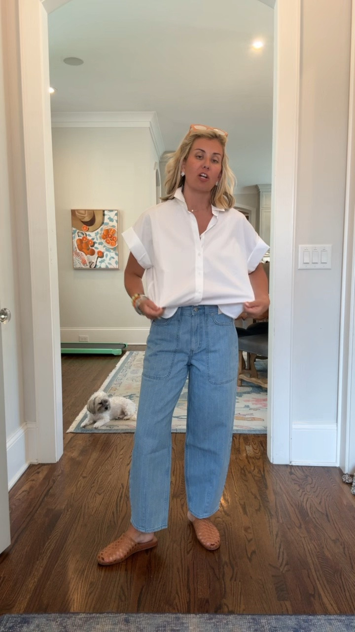 Easy throw on and go look!!
Top - xs 
Jeans - 4
Jelly - 8

#LTKdayinmylife #LTKootd #LTKmomlife