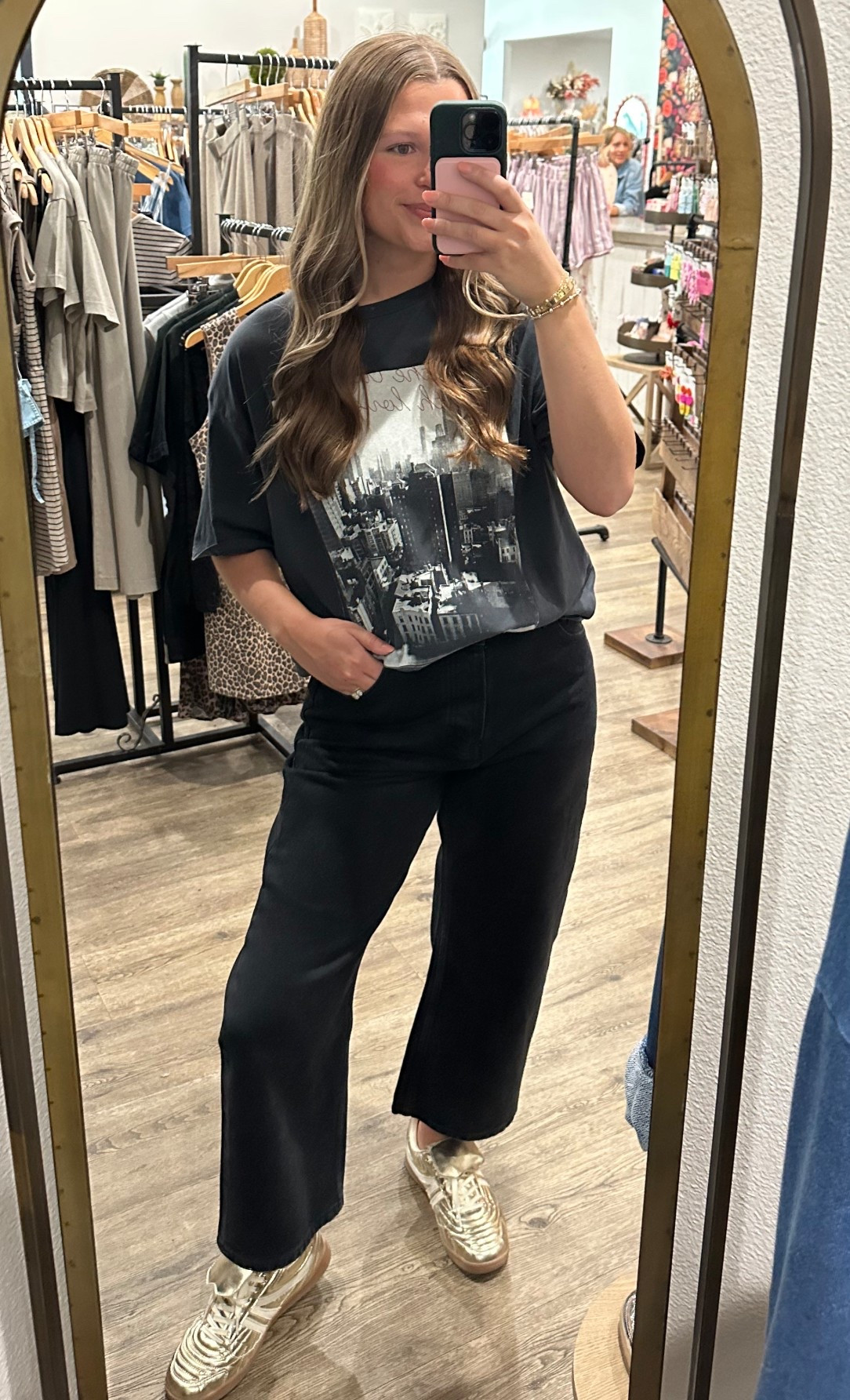 Loveeee this graphic tee!! Can dress up or down!! 

#LTKHoliday #LTKGiftGuide #LTKSeasonal