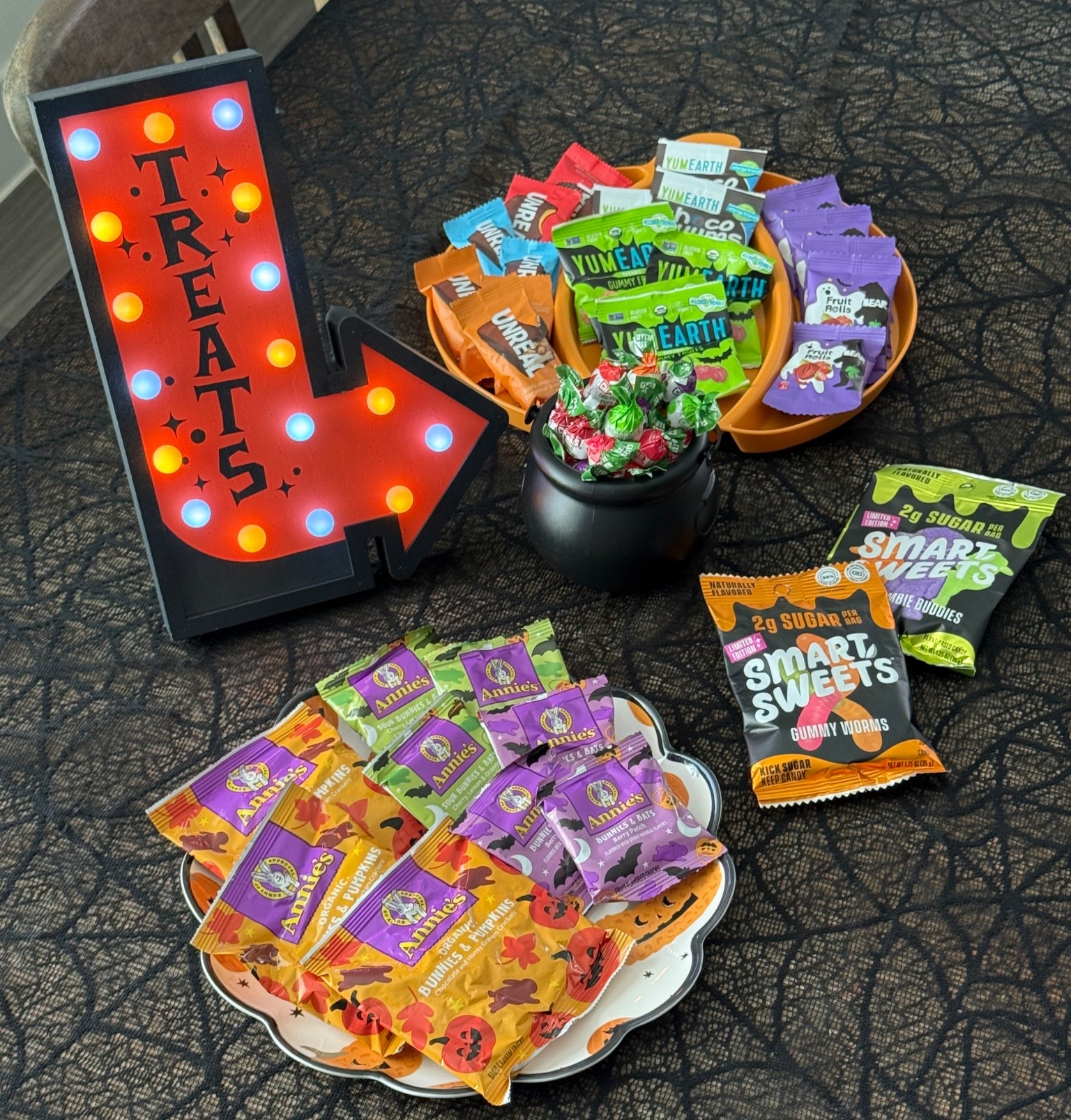 Linking this sign the cute plates that you can’t see very well here…. Tooooo fun!!! 🕷️🎃🦇

#LTKFamily #LTKHalloween #LTKSeasonal