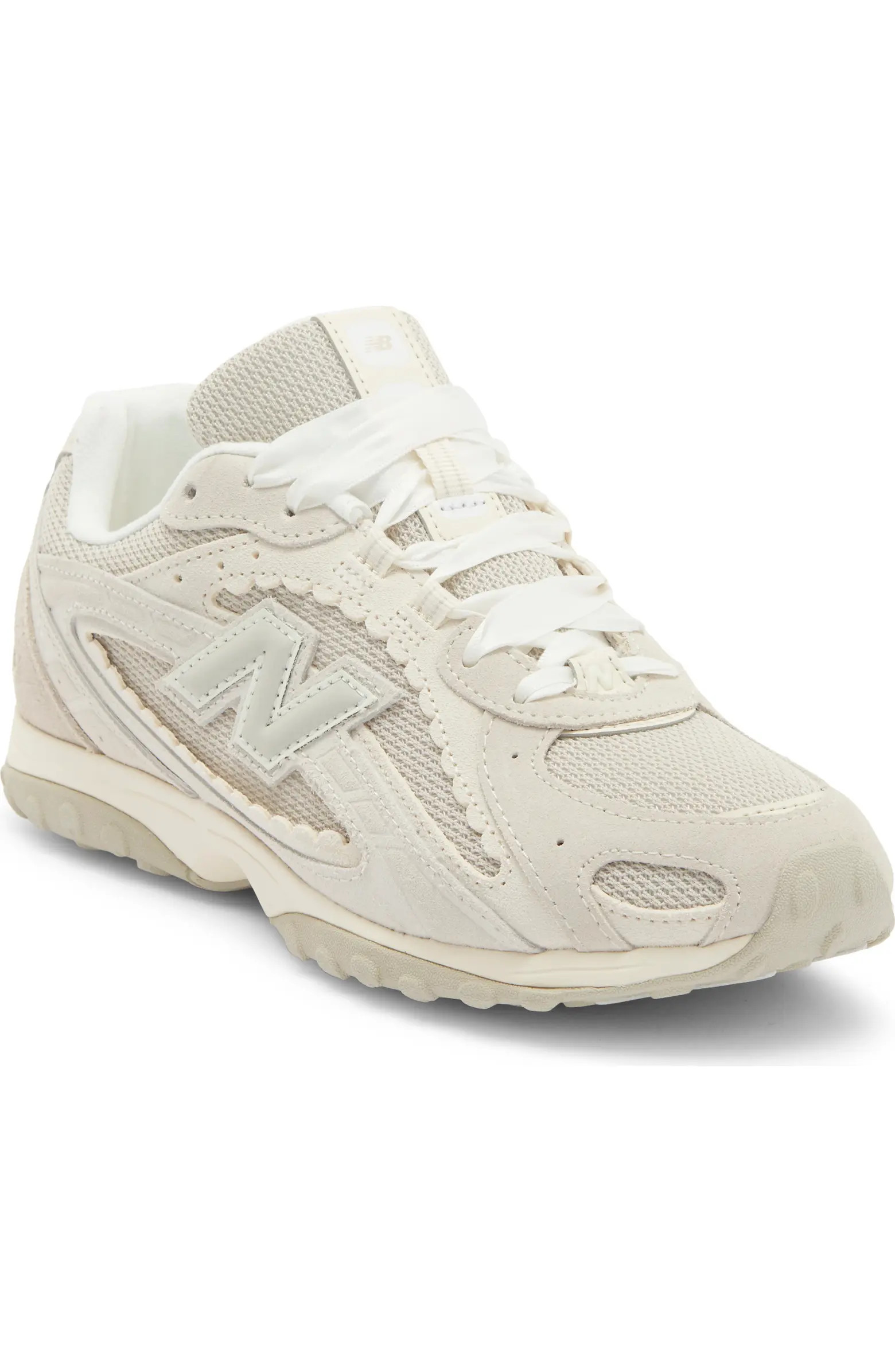 Gender Inclusive 204L Sneaker | Nordstrom