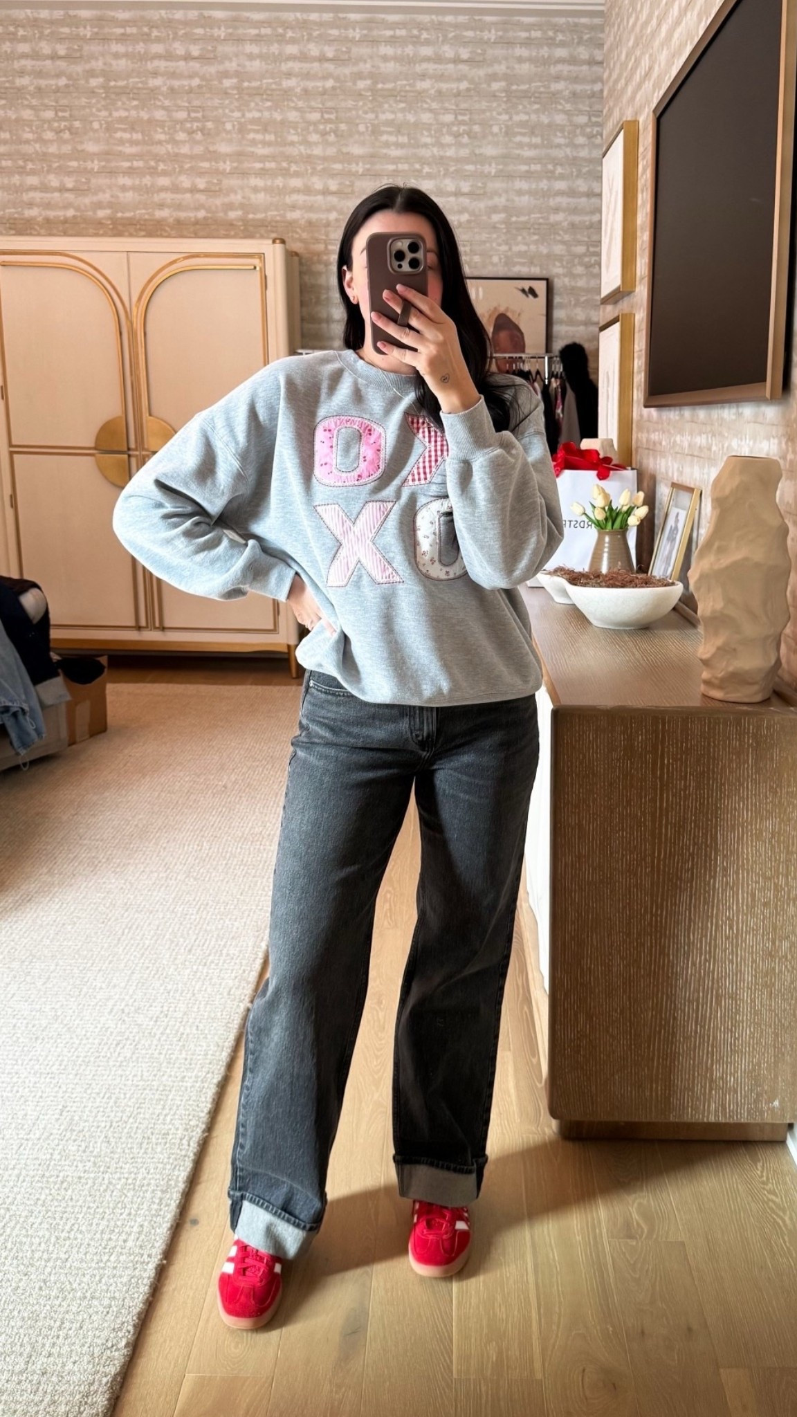 AFTIA for an extra 15% off @abercrombie the high rise 90’s relaxed jeans are my most worn! They come in tons of shades. This is a 28R 

#LTKValentine #LTKSaleAlert #LTKSeasonal