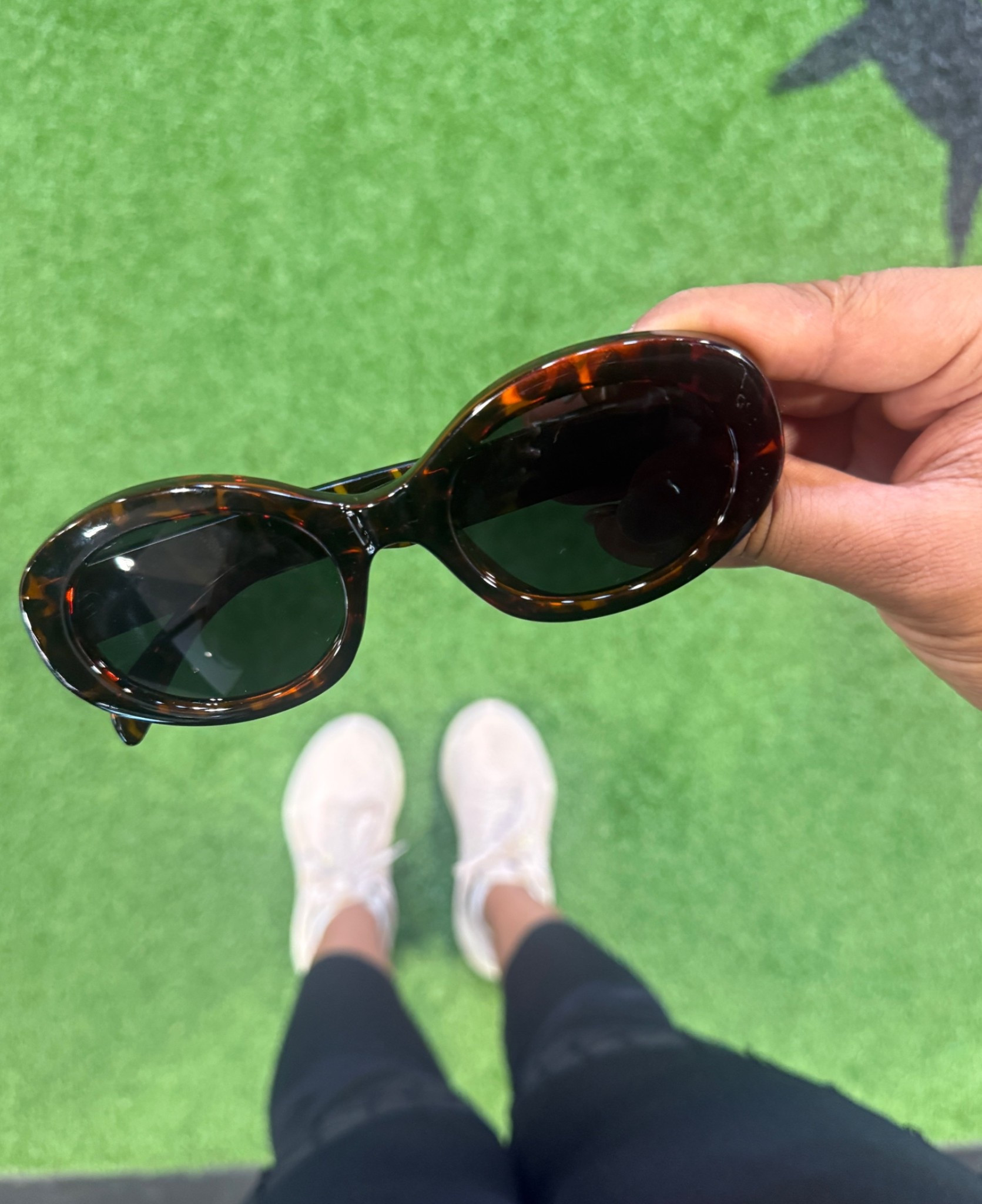 Found the sunnies that make every outfit look expensive. 🕶️ If you need that one pair that goes with everything from airport fits to beach days, this is it. Tap the product tags to grab yours before they sell out!
#SummerEssentials #SunniesStyle #LTKFind #LTKStyle #AccessoriesOfTheDay

#LTKootd