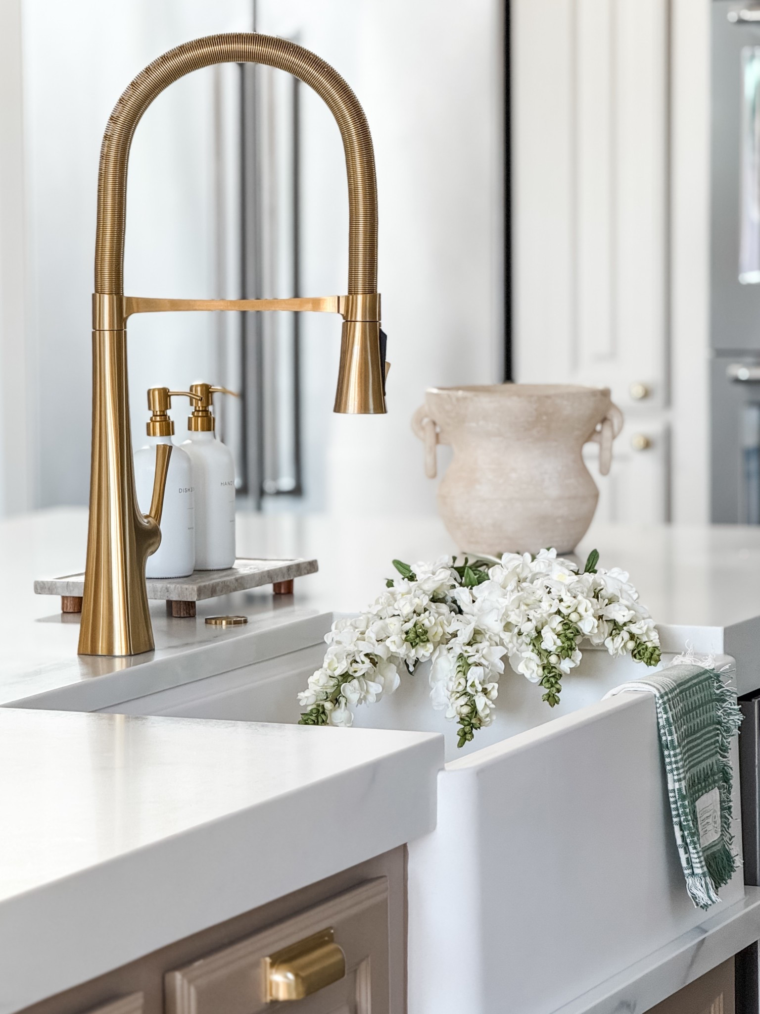 spring kitchen vibes / neutral spring kitchen / spring mornings in the kitchen / seasonal kitchen refresh / cozy spring kitchen / light and bright kitchen / organic textures in the kitchen / fresh spring kitchen styling / spring coffee corner / spring breakfast moments / spring kitchen details / everyday spring kitchen / springtime baking at home / kitchen refresh with LTK / soft spring tones in the kitchen / airy spring kitchen feel / spring kitchen inspiration / spring kitchen decor / spring mornings around the kitchen island / kitchen styling for spring

#LTKHome #LTKStyleTip #LTKSeasonal