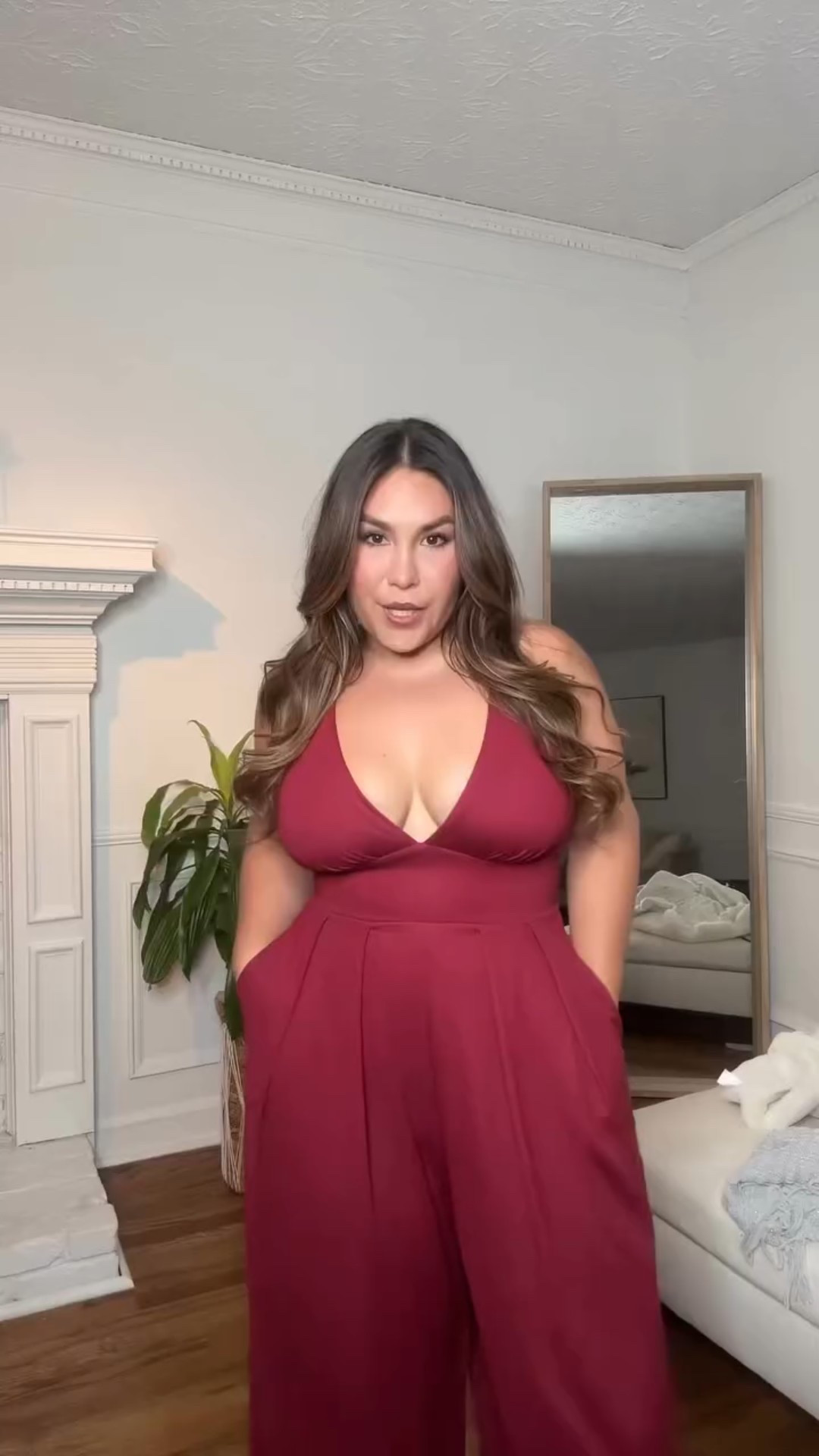 Jumpsuits are the easiest was to look amazing without having to put in too much thought to your outfit! 

This ones goes beyond by even including built-in Shapewear and support for the girls. 

C0DE: rox15 for EXTRA 15% off

#shapellx #shapewear #plussizeootd #curvy #curvyinfluencer #lifeincurves #lavidaencurvas #curvybody
#midsize