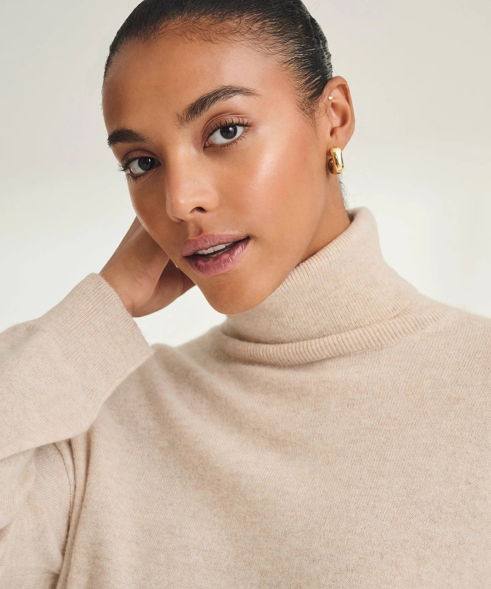 Signature Cashmere Boxy Turtleneck Sweater | NAADAM