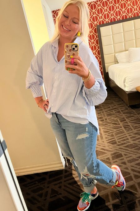 Cute casual mom style, jeans and oversized shirt from Amazon,  sneaker outfits


#LTKunder50 #LTKstyletip #LTKmidsize