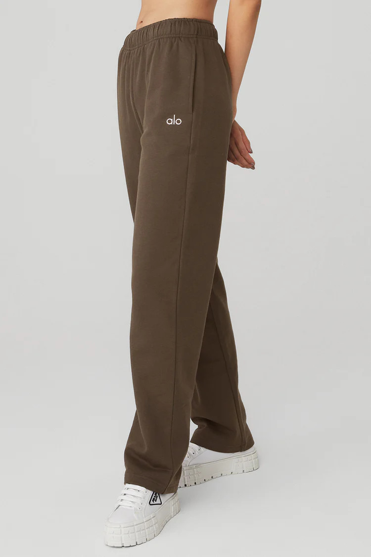 Accolade Straight Leg Sweatpant | Alo Yoga (US)