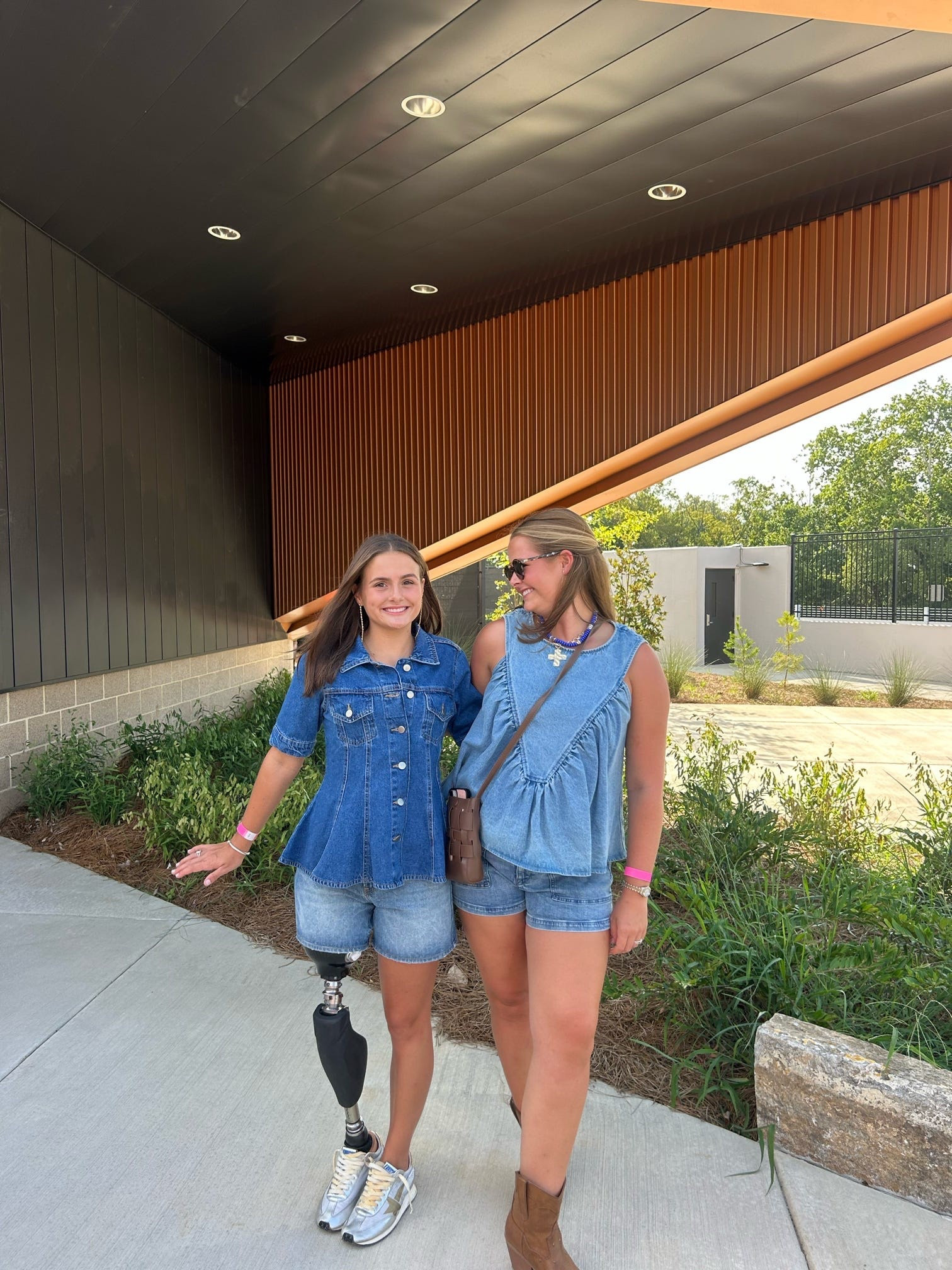 Denim set, denim vest, denim outfit, country concert outfitt