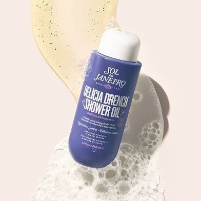 ⭐️⭐️⭐️⭐️⭐️
She’s that girl!!  Tried it last night after grabbing it on Day 1 of the Sephora Sale and OMG, it’s amazing.  Definitely grab this one during the sale...