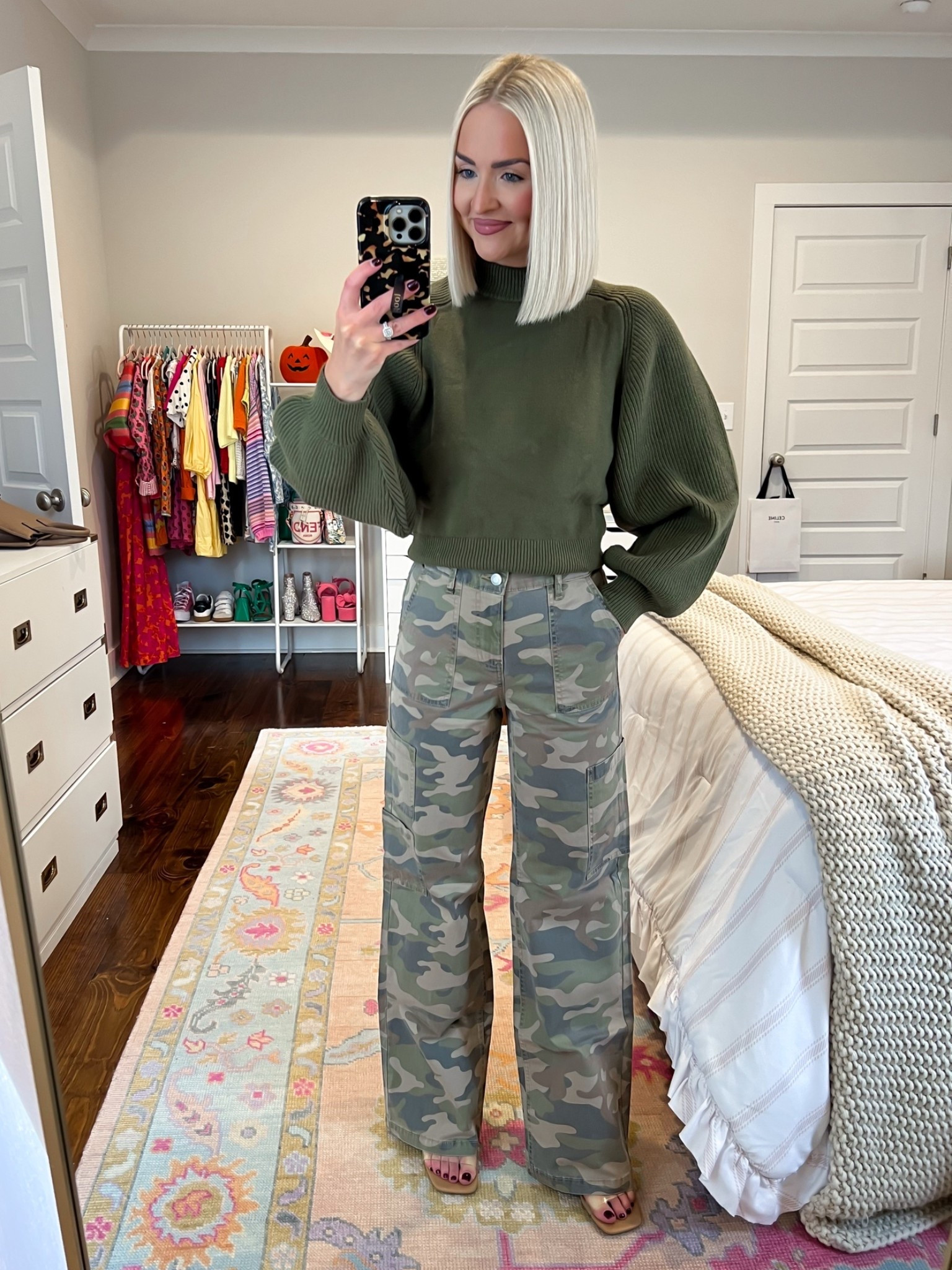 Viral $16 camo pants are back in short, regular, and tall! Love the elastic waist! Amazing fit for price
Size: XXS reg (would have gotten the short if they had when I bought)
