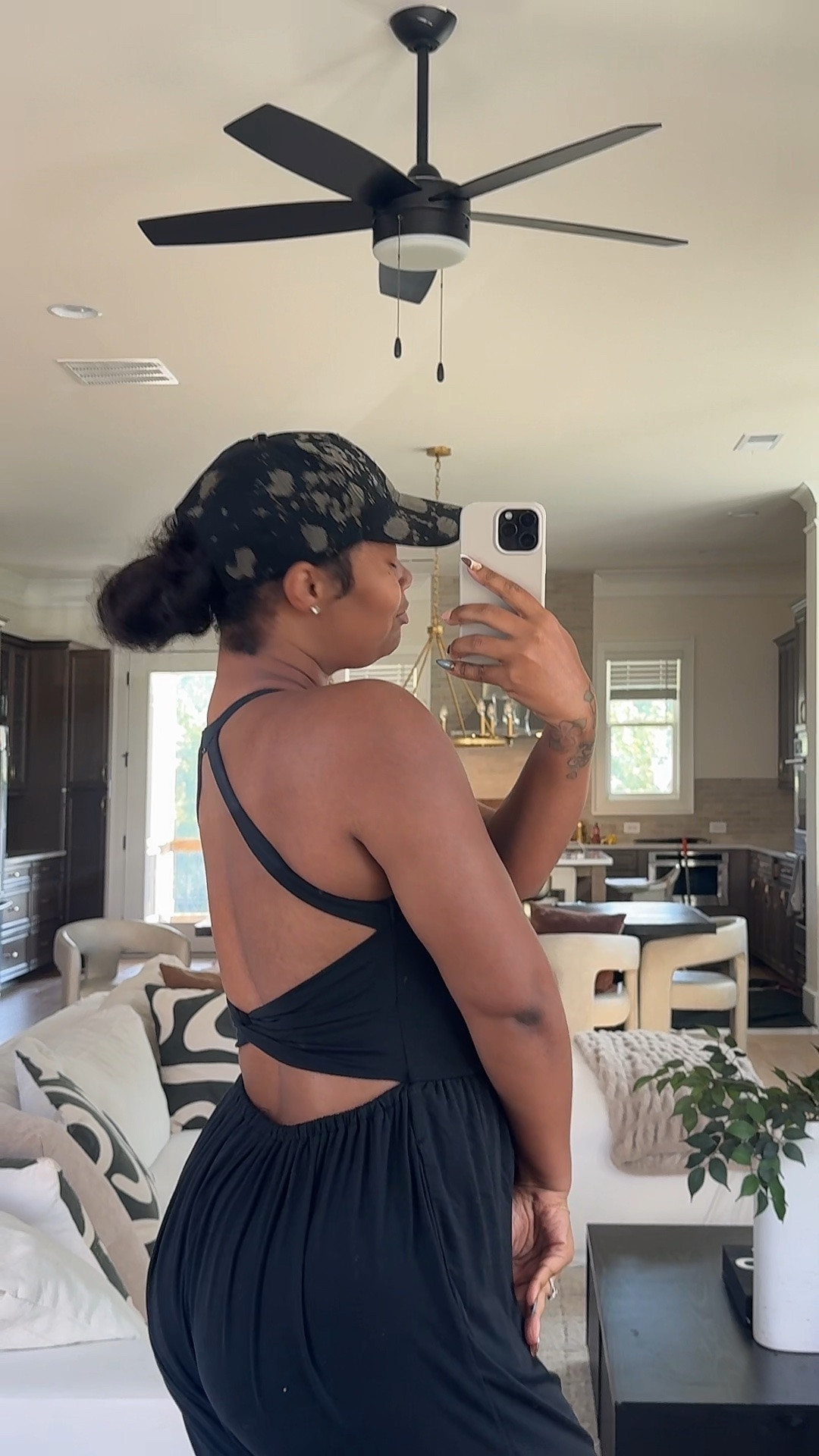 I love a good mom outfit

#LTKmomlife #LTKfitnessgoals #LTKMidsize
