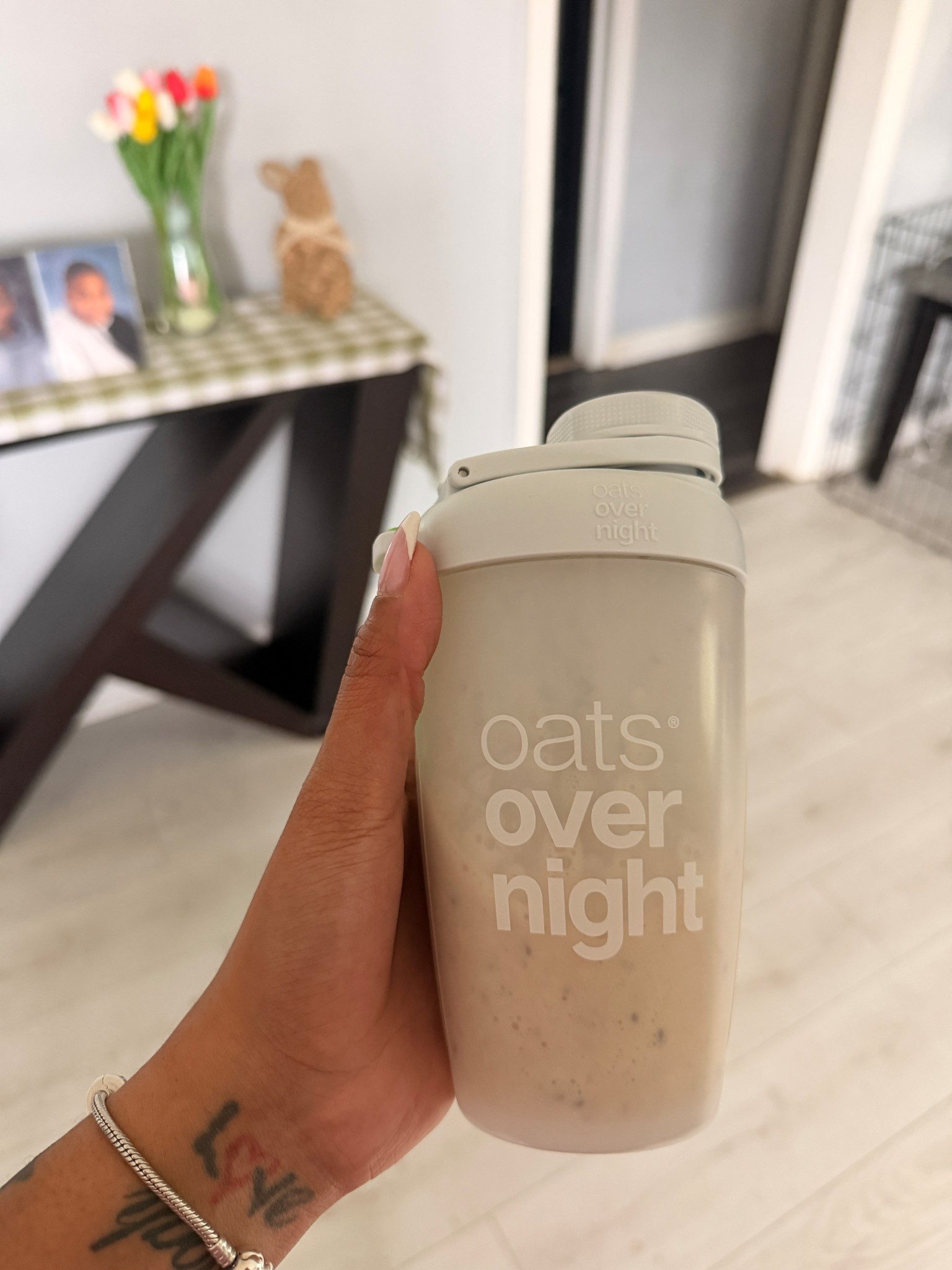 My easy morning routine starts here ✨
These overnight oats pack 20g of protein and save me so much time in the morning.
Simple, soft, and effective 🤍


#LTKmorningroutine #LTKfitnessgoals #LTKfoodie