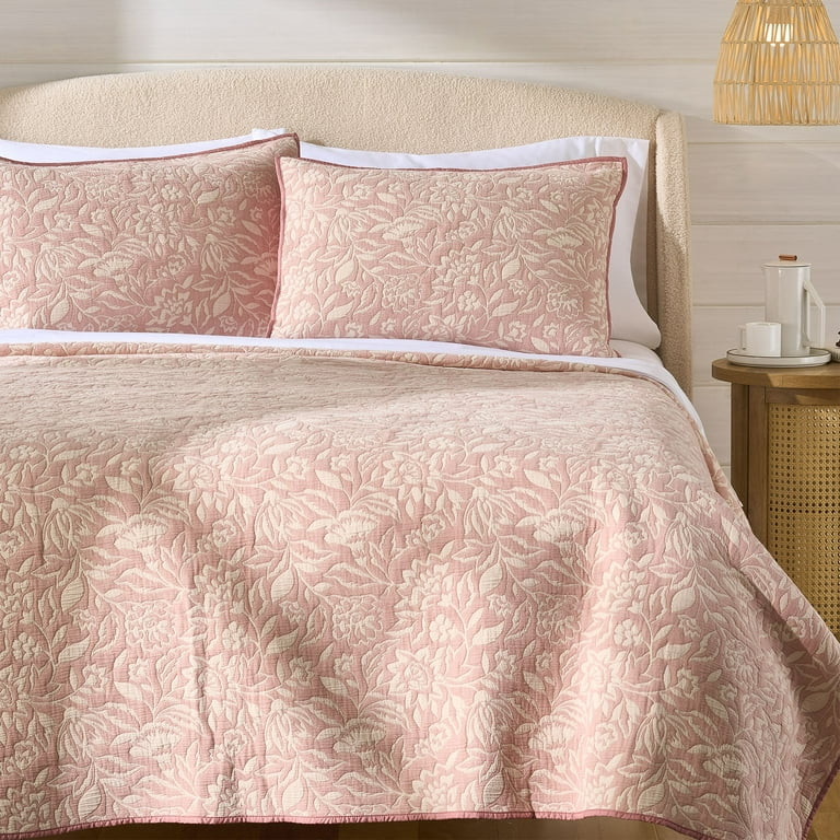 Better Homes & Gardens Matelassé Quilt, Rose Floral, King | Walmart (US)