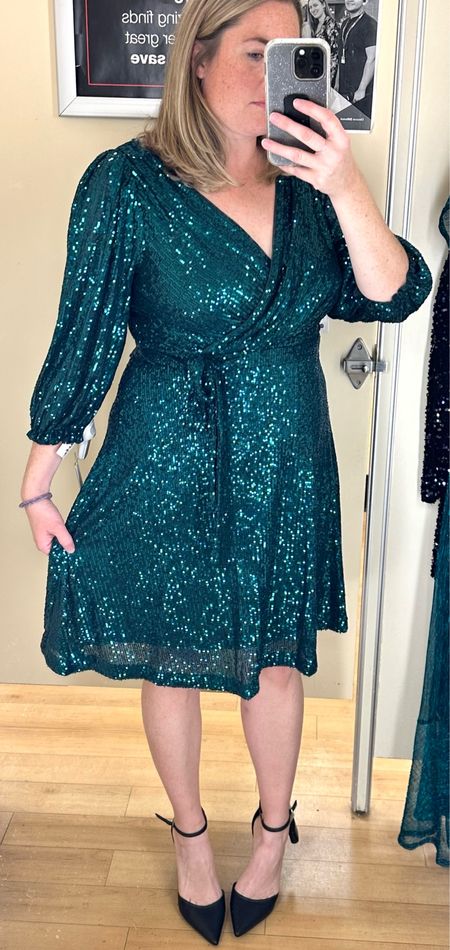 I found the BEST holiday dress! It’s heavy so well made and so flattering on all shapes! Say goodbye to self-consciousness! #dkny #sequindress #holidaydress

#LTKCyberWeek #LTKHoliday #LTKstyletip
