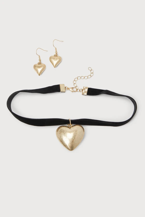 Loving Aesthetic Gold Heart Choker Necklace and Earring Set | Lulus (US)
