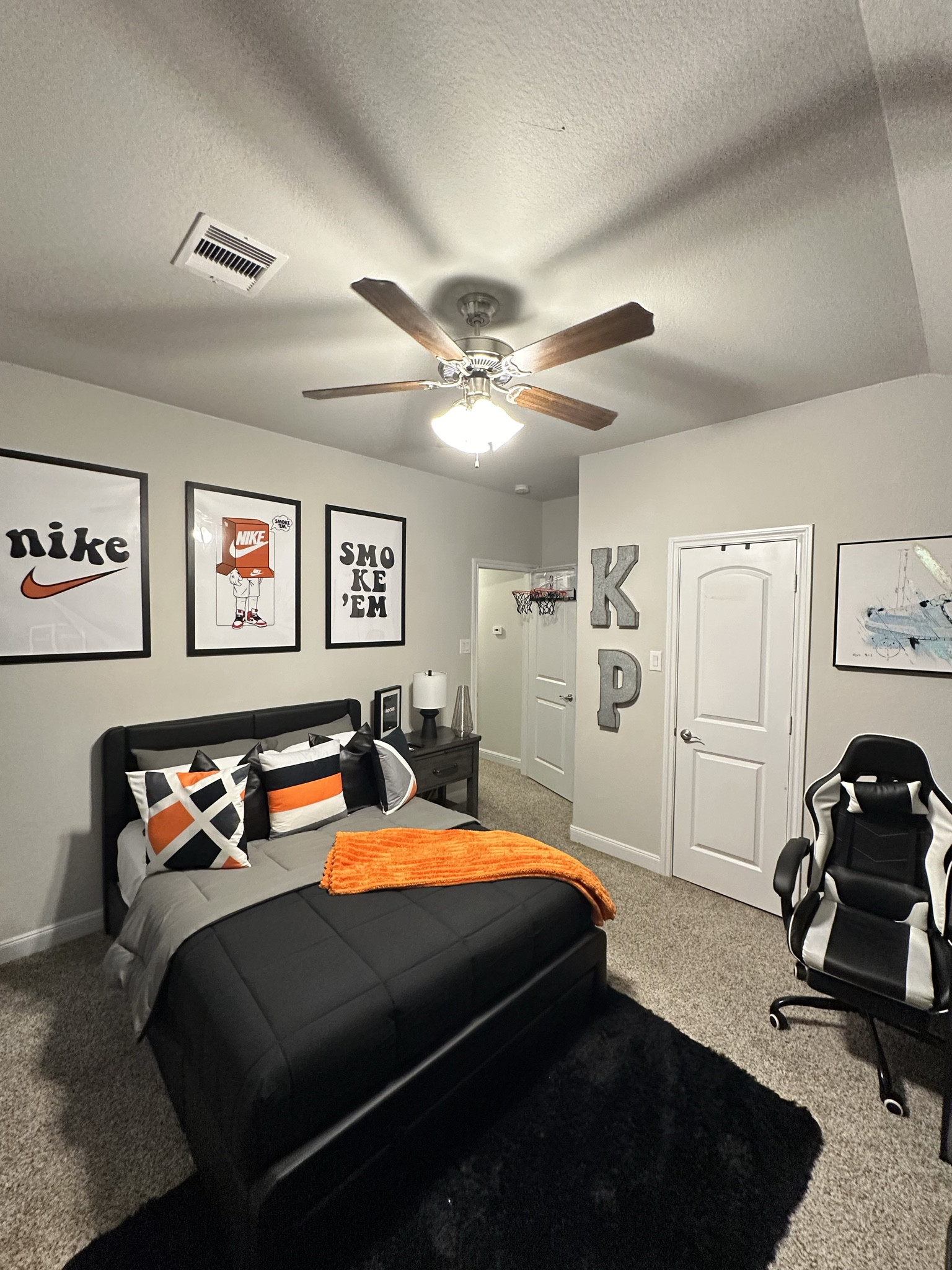 Pre-Teen Boys Nike room 

#boysroom #boyroom #kidroom #gamingroom #homedecor #kidsroom 

#LTKhome