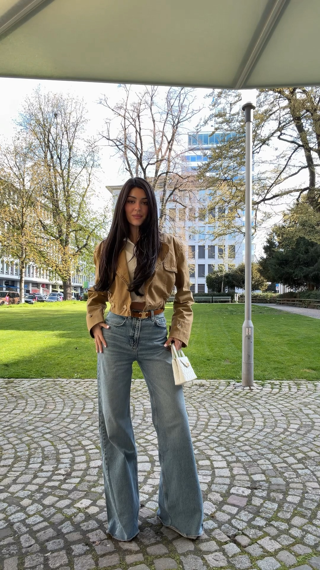 Jacken Grösse: S 
Jeans Grösse: 34 