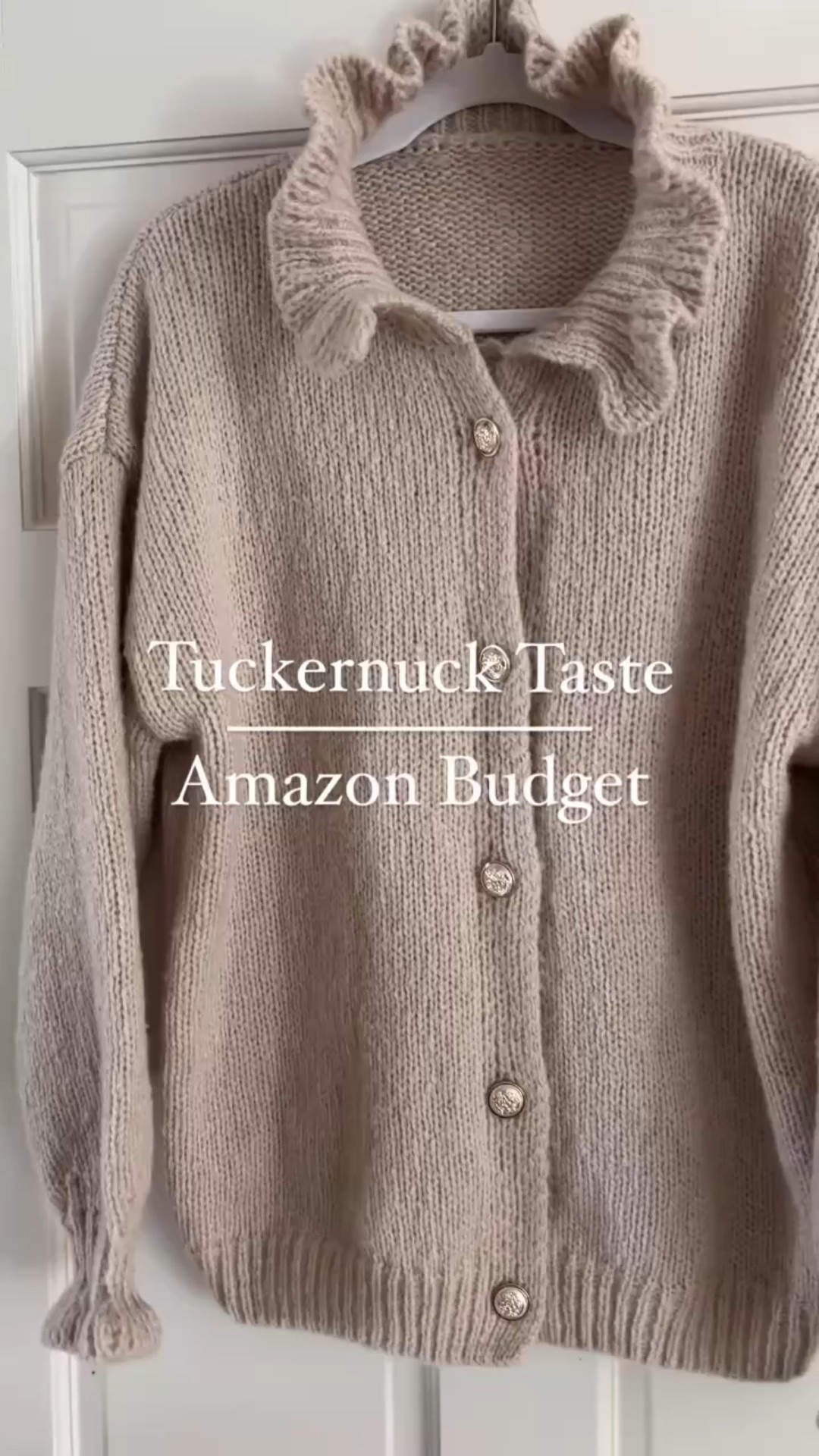 ✨Heres a cute Amazon find for you! ✨
TUCKERNUCK TASTE ==> 
AMAZON BUDGET 

💙 pretty button down cardigan sweater
💙 love the ruffle detail
💙 elevated gold button
💙 available in six colors 
