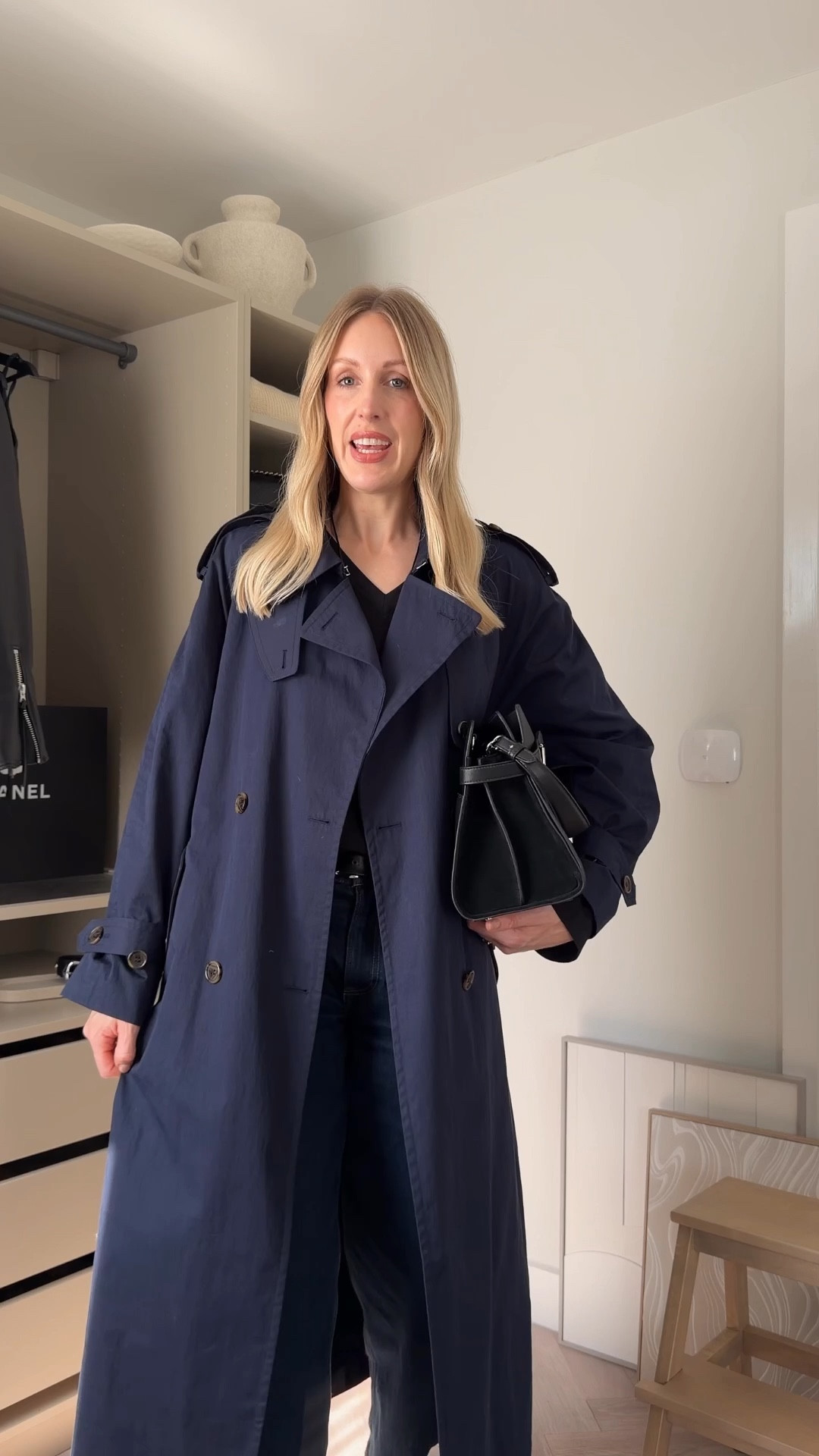 Spring outfit formula

Oversized trench coat Arket
Abercrombie barrel leg jeans
Mesh barrel flat 
Leather bag 

Work outfit - school run outfit - effortless chic 

#LTKspring #LTKuk #LTKjeans