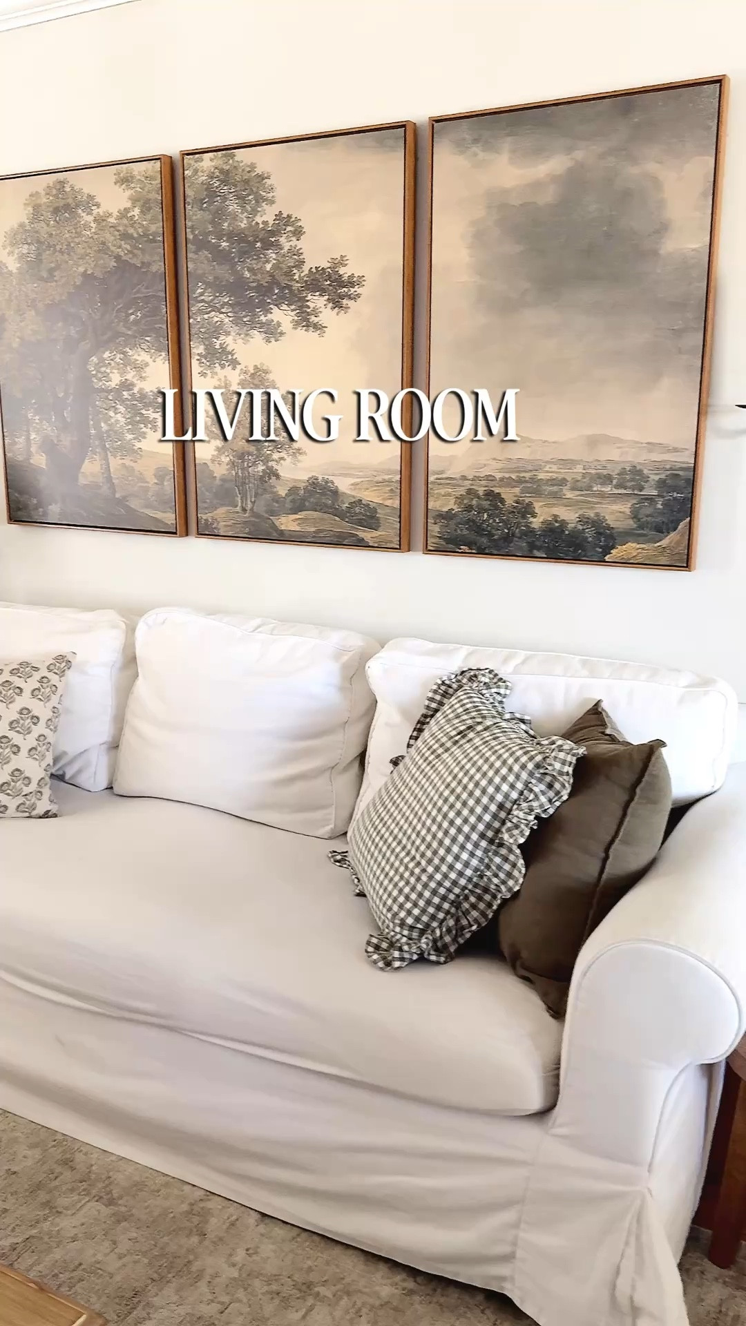 Living room views lately …

Simple, spring touches in my living room. I try to keep all the main/bug pieces the same … seasonal swapping out pillow covers, throw blankets, and greenery/floral stems. 




Living room views, cozy home views, cottage inspired living room, slipcovered sofas, vintage inspired artwork, floral arrangement, coffee table styling 

#LTKHome #LTKmomlife #LTKSeasonal