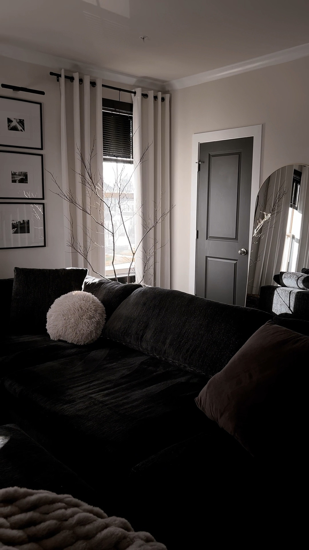 My winter living room decor ❄️🤍

#LTKstyletip #LTKhome #LTKGiftGuide