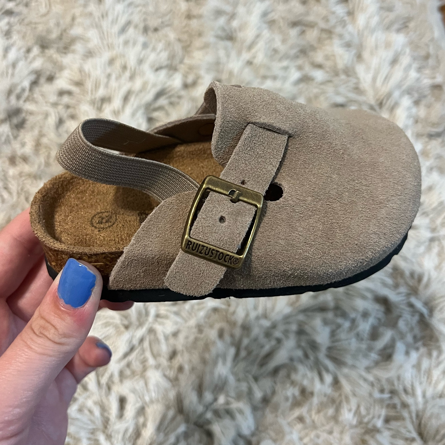 The PERFECT toddler summer shoe! 🫶🏼 (Fit a little big) 