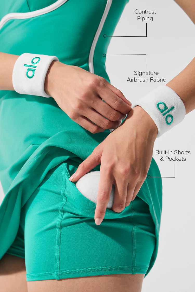 Airbrush Streamlined Dress | Alo Yoga (US)