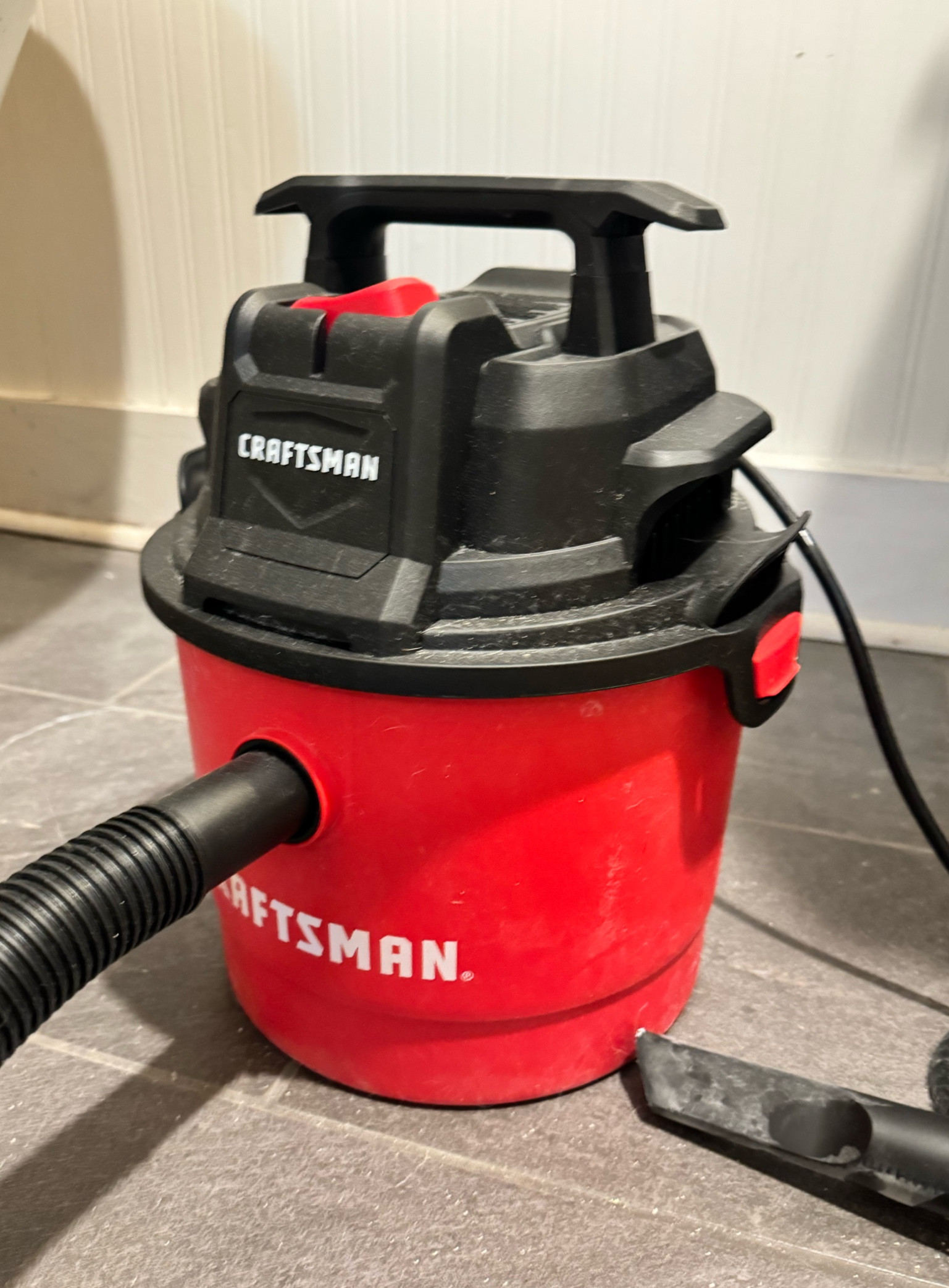This little shop vac has saved my life this week!

Home renovation
DIY
Lowes 


#LTKSummerSales #LTKHome #LTKSaleAlert