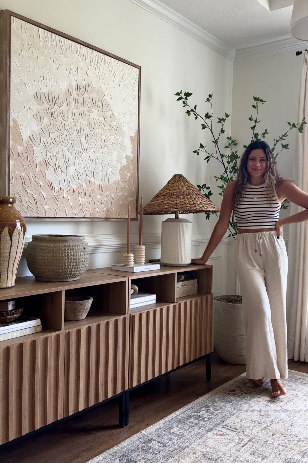 Console styling
Sideboard
#consoletable #sideboard #lamps #lampshade #vase #organicmodernhomedecor #books #outfit #fashion 

#LTKSeasonal #LTKhome #LTKsalealert