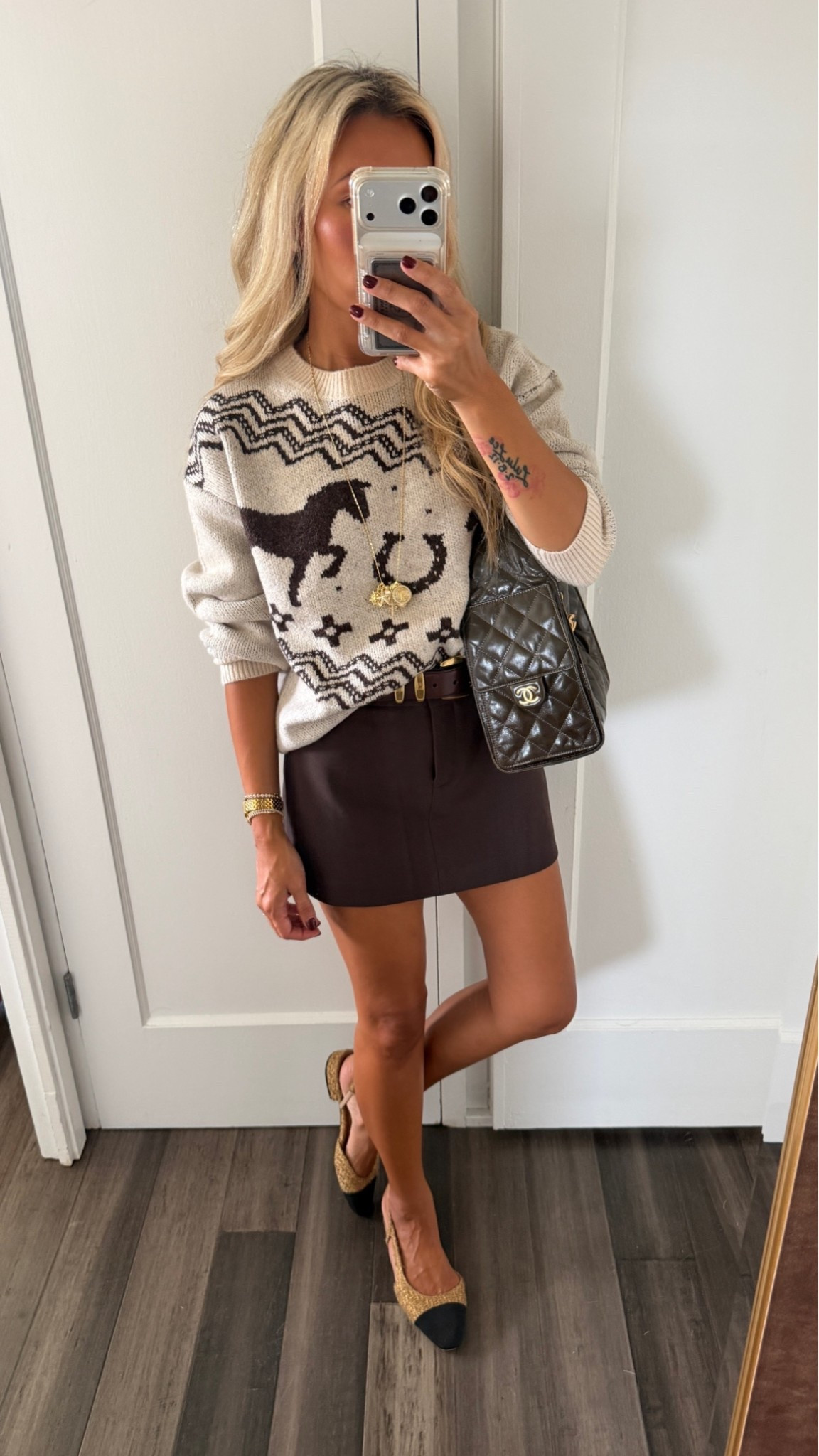 The sweater that looks like Hermes!!!

Xs sweater, XS skirt

#LTKPetite #LTKOver40 #LTKSeasonal