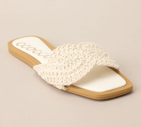 Summer sandals! 


#LTKshoecrush #LTKSeasonal #LTKfindsunder50