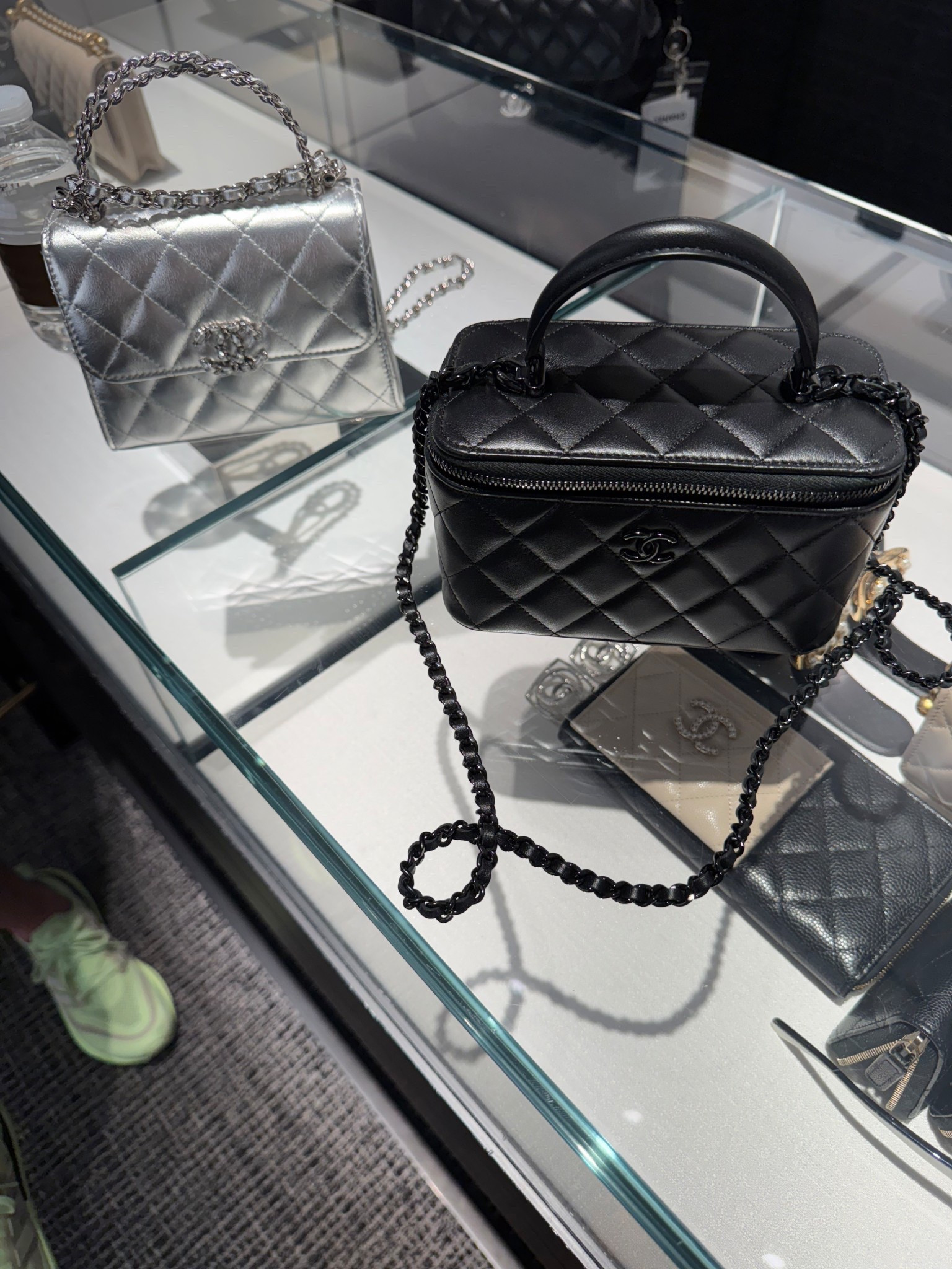 Chanel vanity dupes! 

#LTKItBag #LTKStyleTip #LTKFindsUnder50