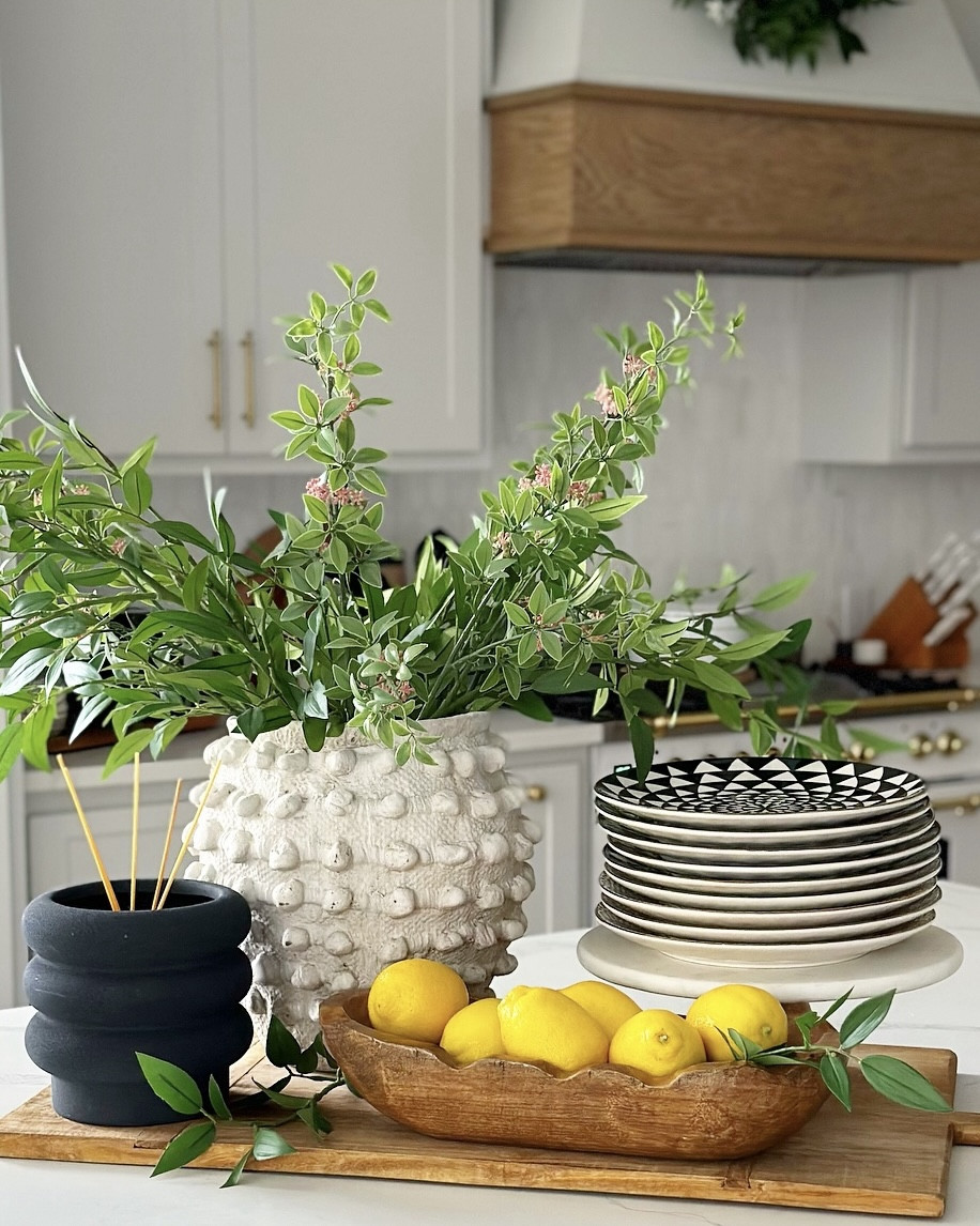 Loving these affordable home finds from Walmart!! #walmartpartner #walmarthome @walmart
.


#LTKParties #LTKHome #LTKStyleTip
