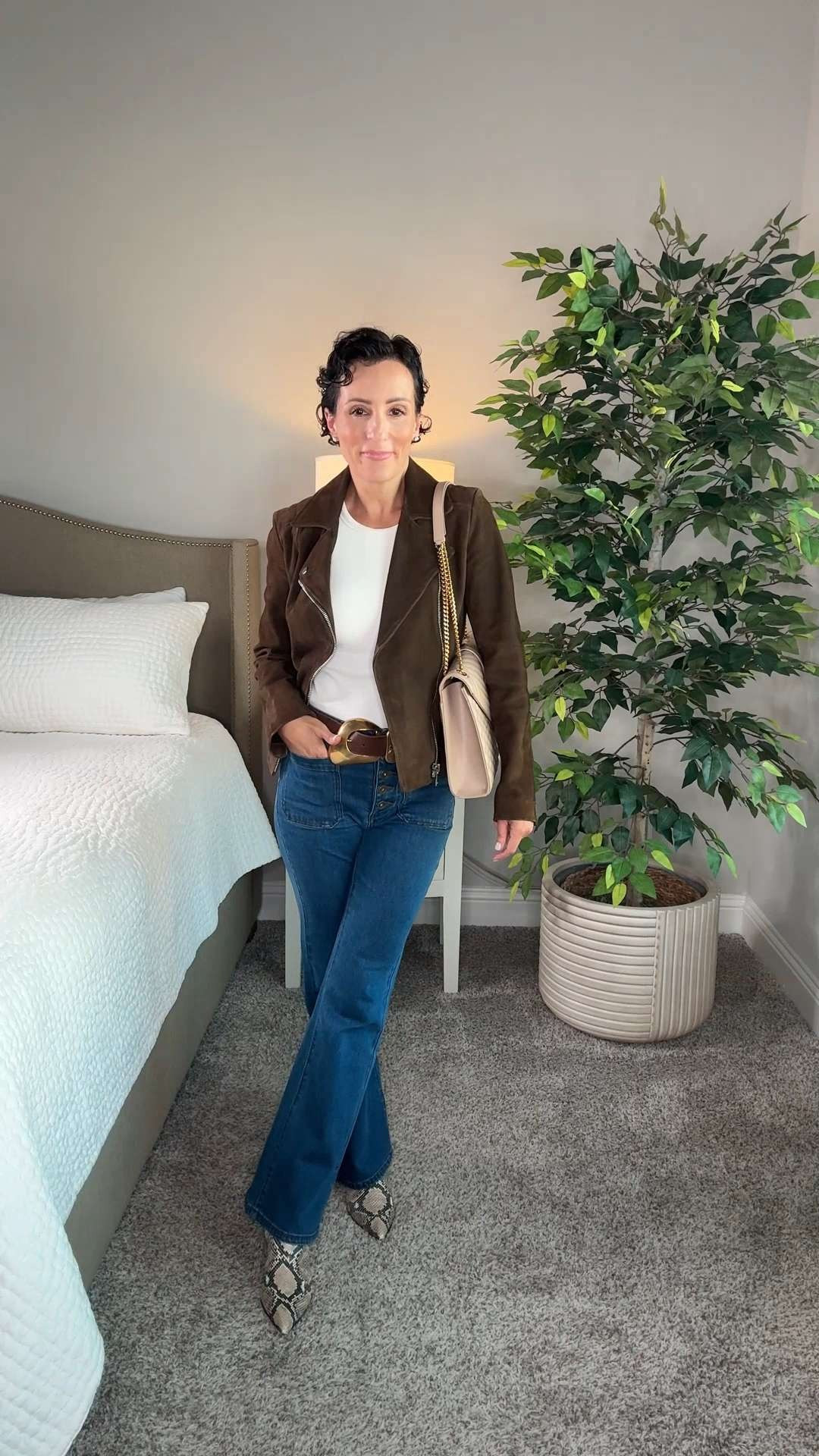 If waist gaping is your issue, try these. High-waisted bootcut jeans with a button fly and no waist gaping. Petite fit with flattering front pockets that help smooth the belly. Wearing an XS Petite for reference. 

 #LTKgrwm #LTKootd #LTKPetite