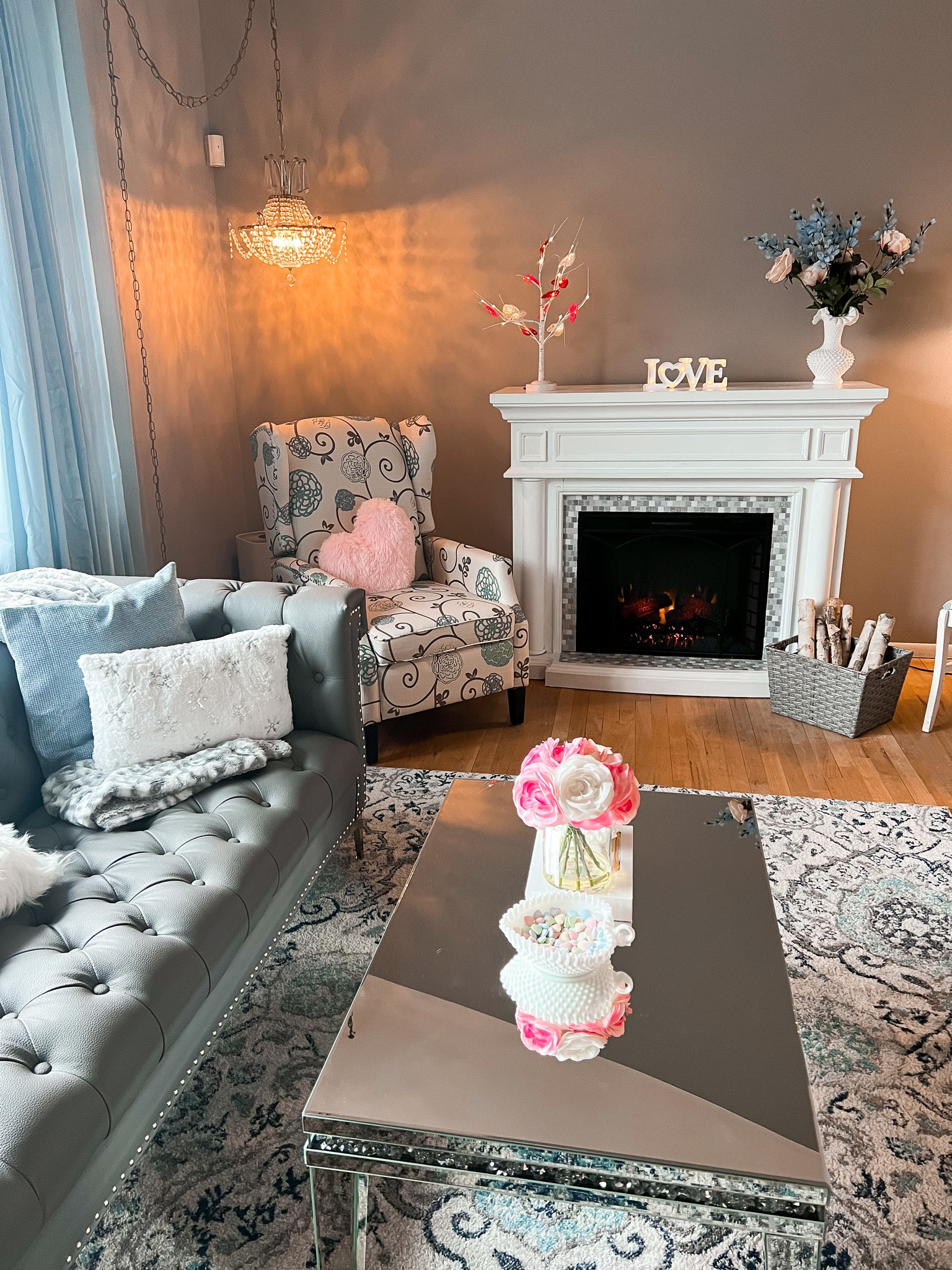 Valentine’s Day decor - Valentine’s Day home decor - updated living room decor - updated living room furniture - home decor - interior design - winter decor - Amazon home - Amazon finds - Amazon favorites 

#LTKhome #LTKunder50 #LTKSeasonal