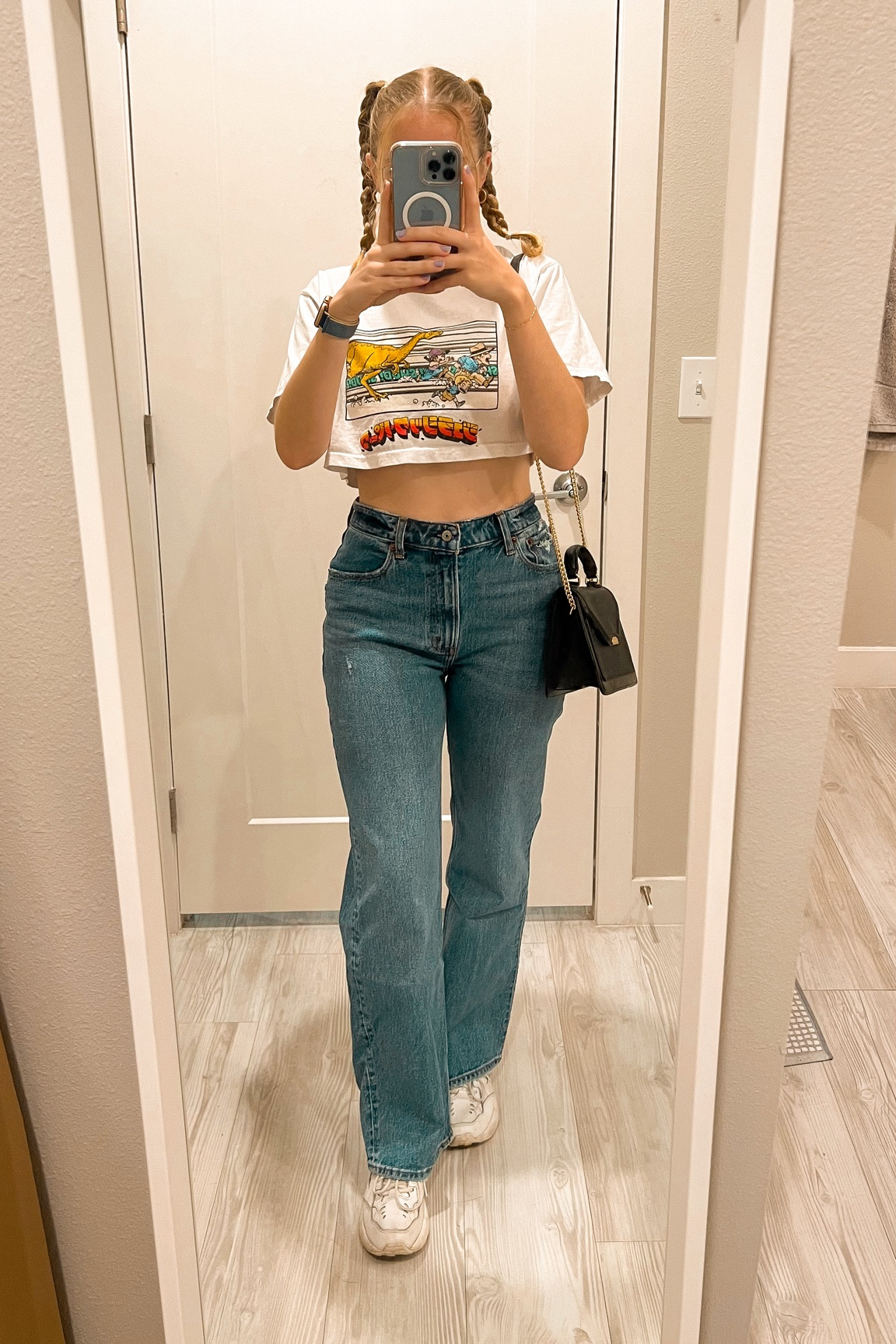 The Only Jeans that Fit 😍🔥

#LTKsalealert #LTKHoliday #LTKfindsunder100