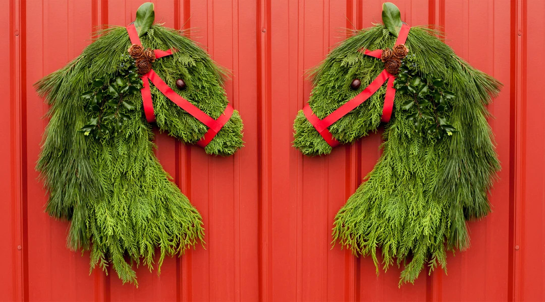 2 FACING Real Pine & Cedar Horse Head Wreath Winter Decor Equine Lovers, Horse Head Door Wreath, ... | Etsy (US)