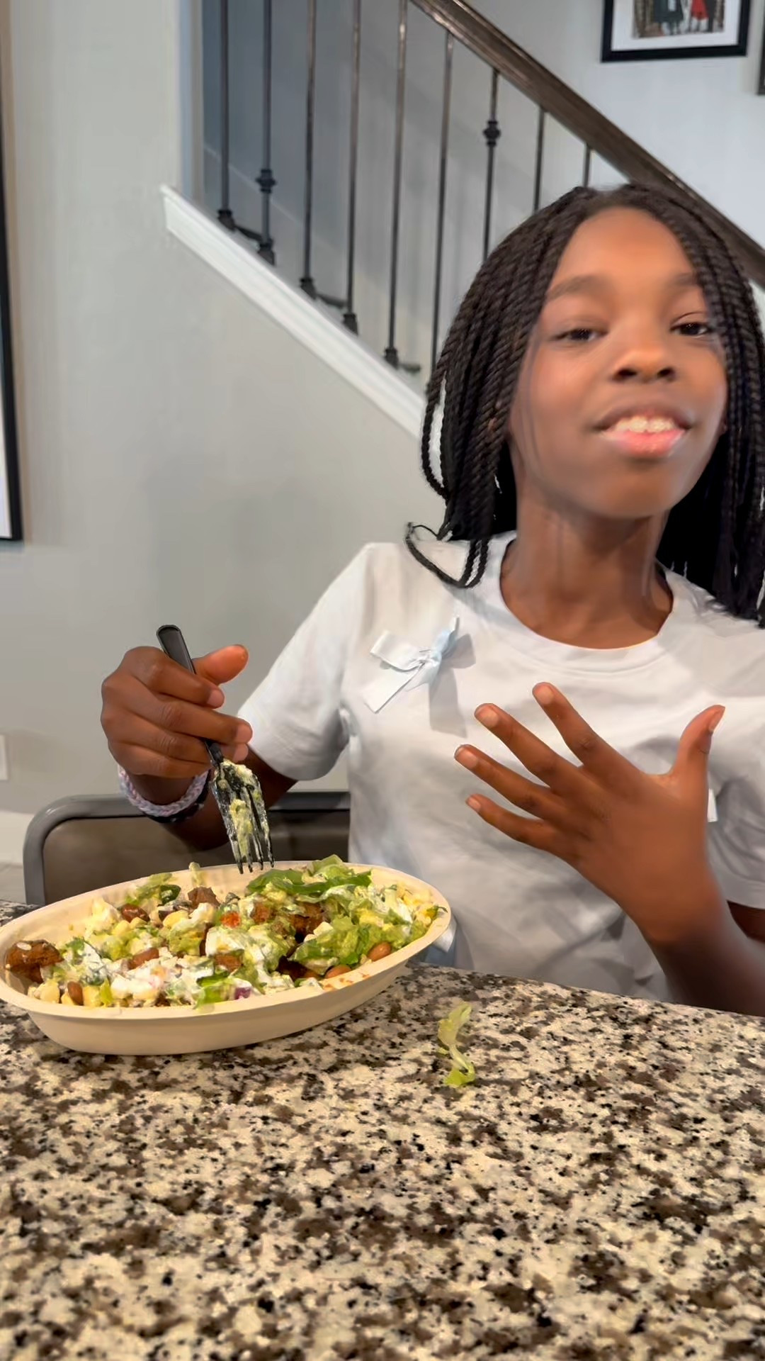 Sya first time trying chipotle! 