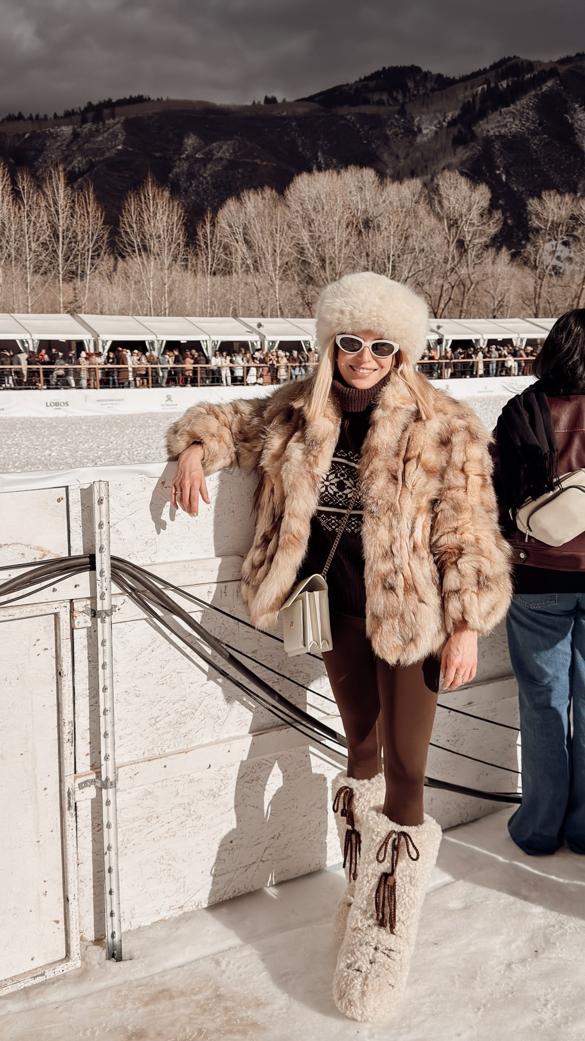 All brown ski outfit 🤎 these moon boots are so good! 

#LTKTravel #LTKSeasonal #LTKgrwm