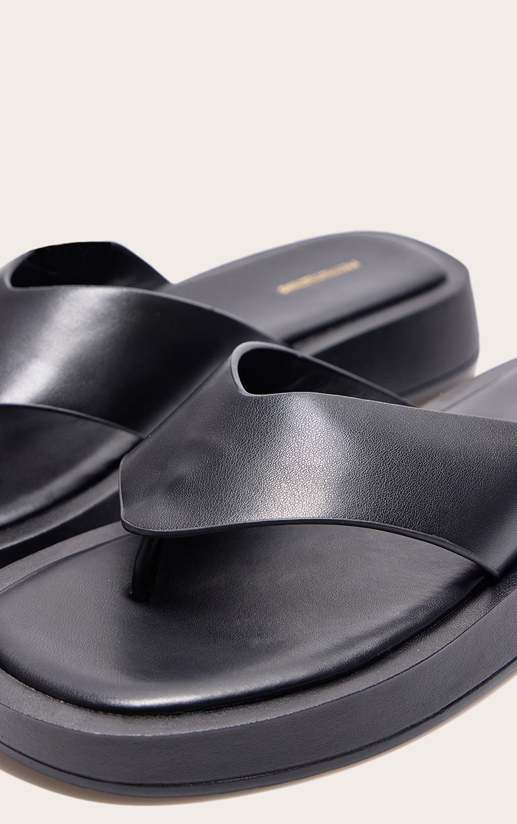 Black Chunky Sandal Toe Post Flip Flops | Footwear | PrettyLittleThing UK
