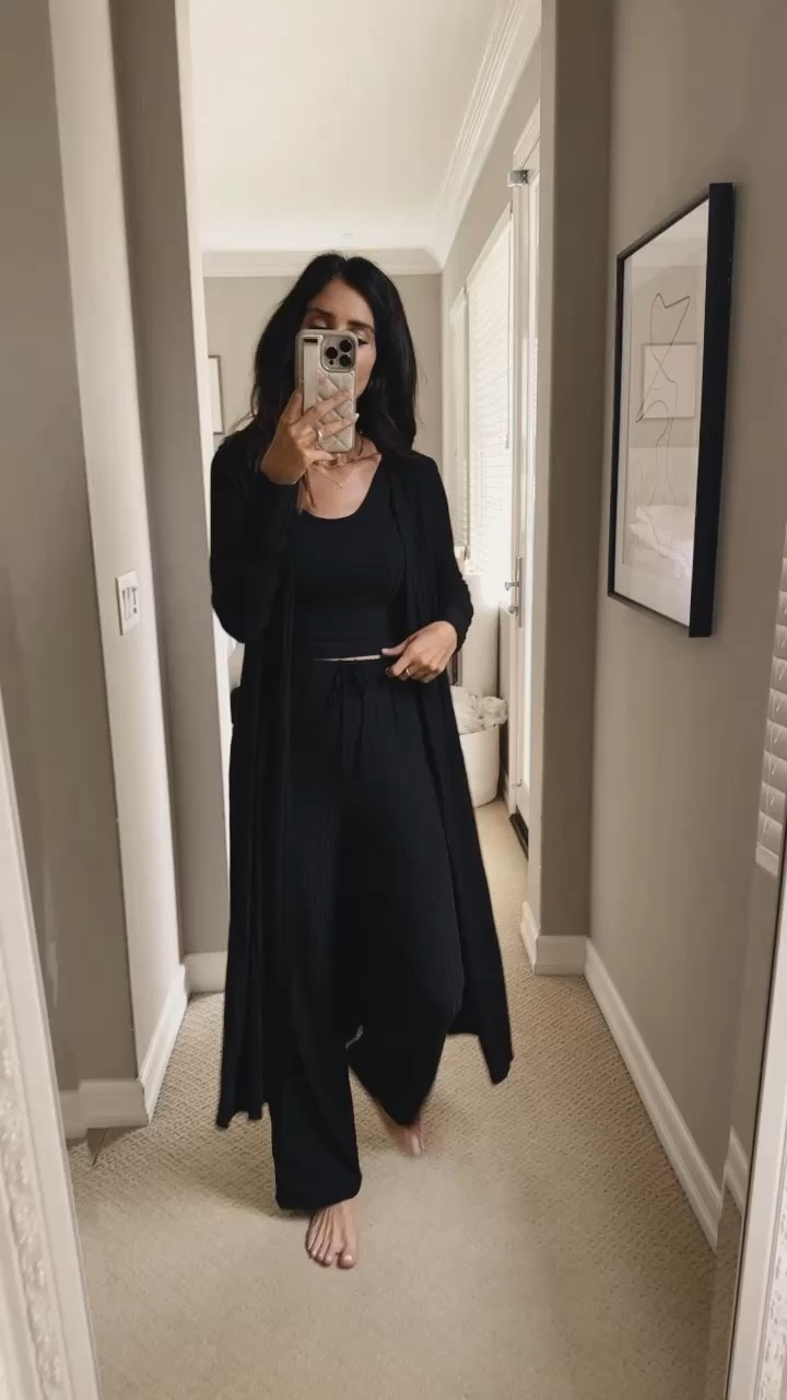 I'm just shy of 5-7" wearing the size small 3-piece amazon set, amazon find, amazon style, amazon fashion... #StylinByAylin #Aylin

#LTKVideo #LTKbeauty #LTKstyletip