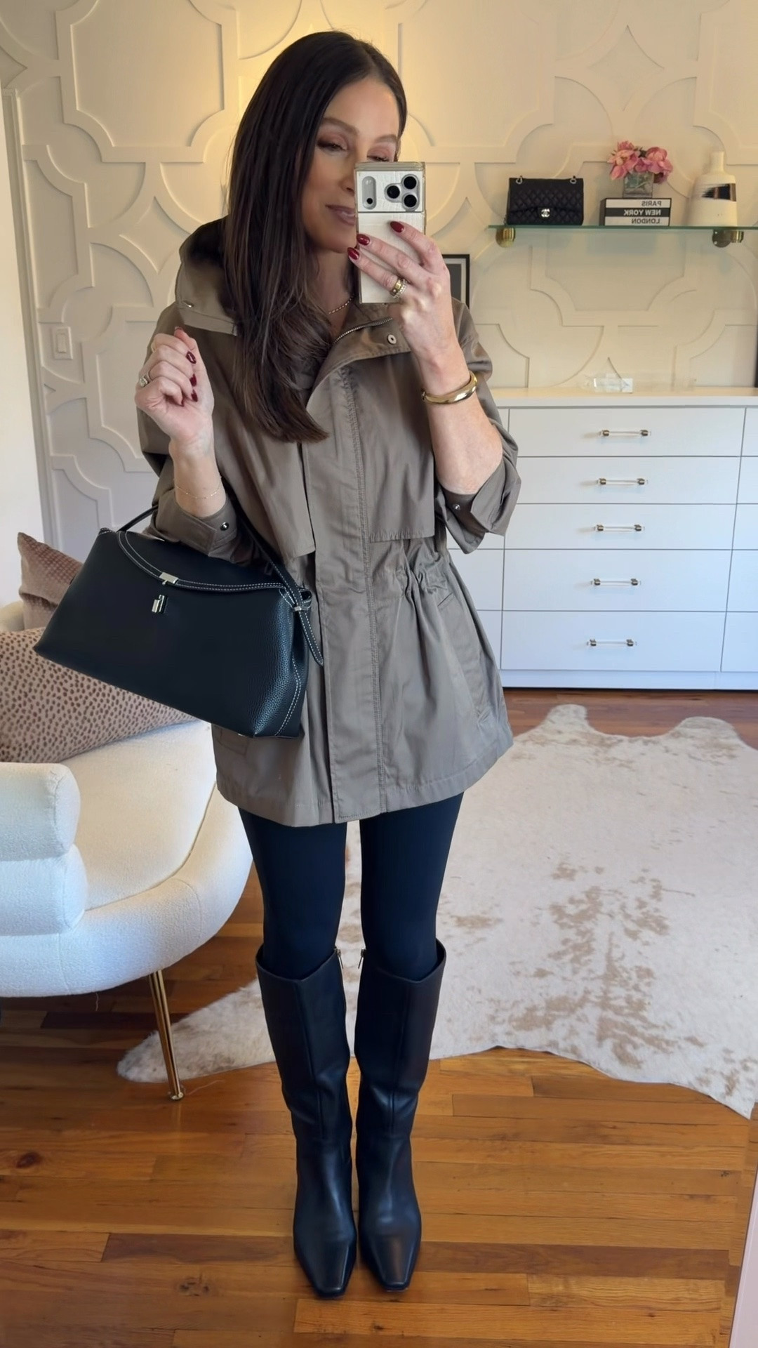 Vince Camuto’s Friends and Family Sale just started so we had to style my favorite boots while they’re 30% off! I have them in 2 colors because I find them to be so practical and versatile! I sized up half a size and linked to my other top boot picks, too!

@vincecamuto #vincecamutopartner #ad

#LTKOver40 #LTKSeasonal #LTKSaleAlert