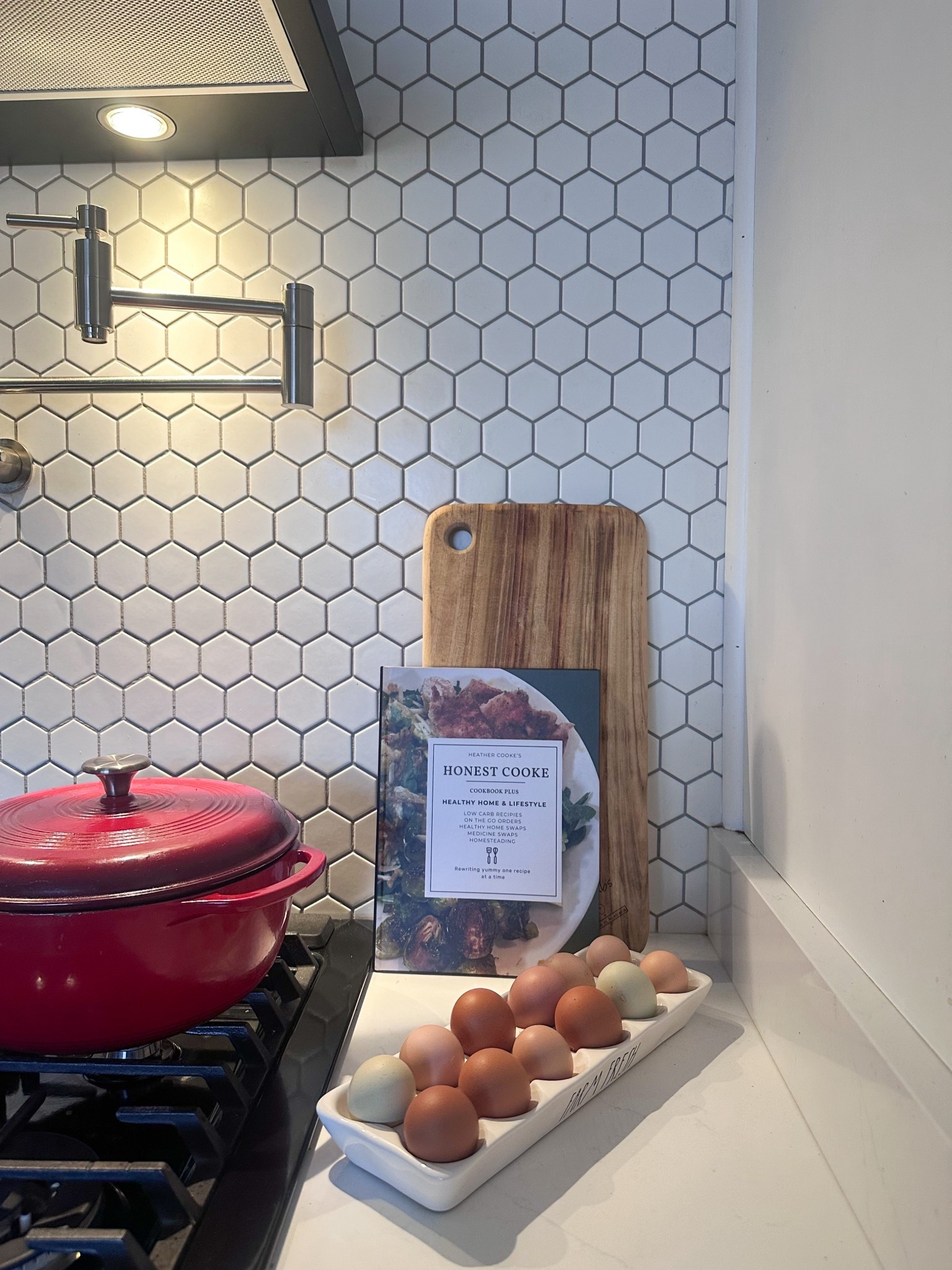 Low carb, diabetic, ketogenic, epilepsy, chronic disease cookbook is live. Honest Cooke by Heather Cooke Walmart, Target, Amazon. 
Healthy recipes, clean swaps, homesteading and more 