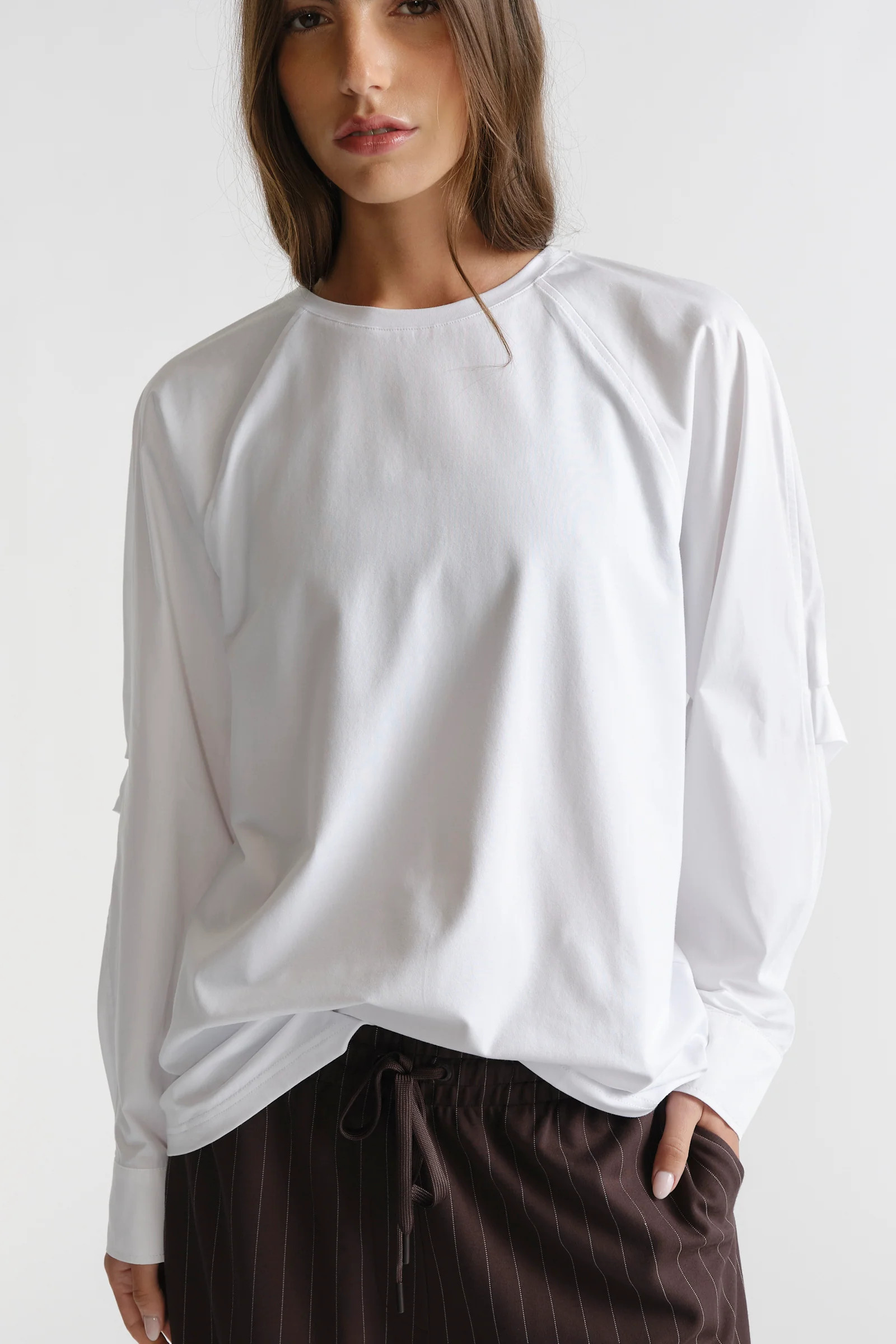 D-Luxe Spliced Poplin Tee - White | DECJUBA