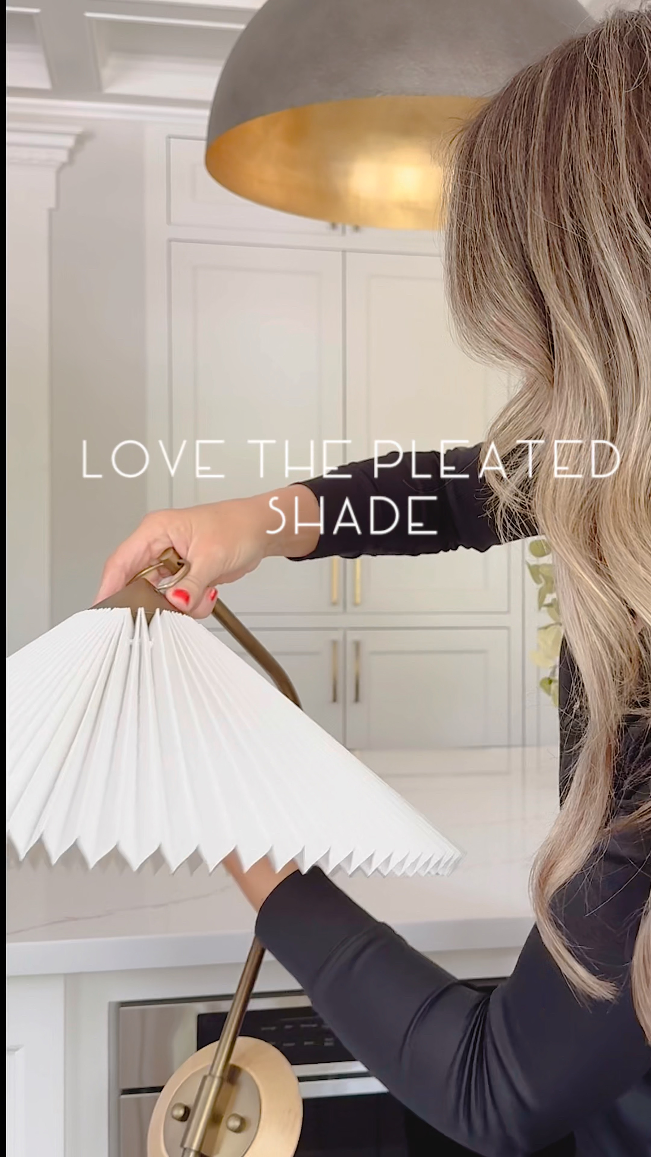 Plug-in wall sconce! 

#LTKVideo 

#LTKHome