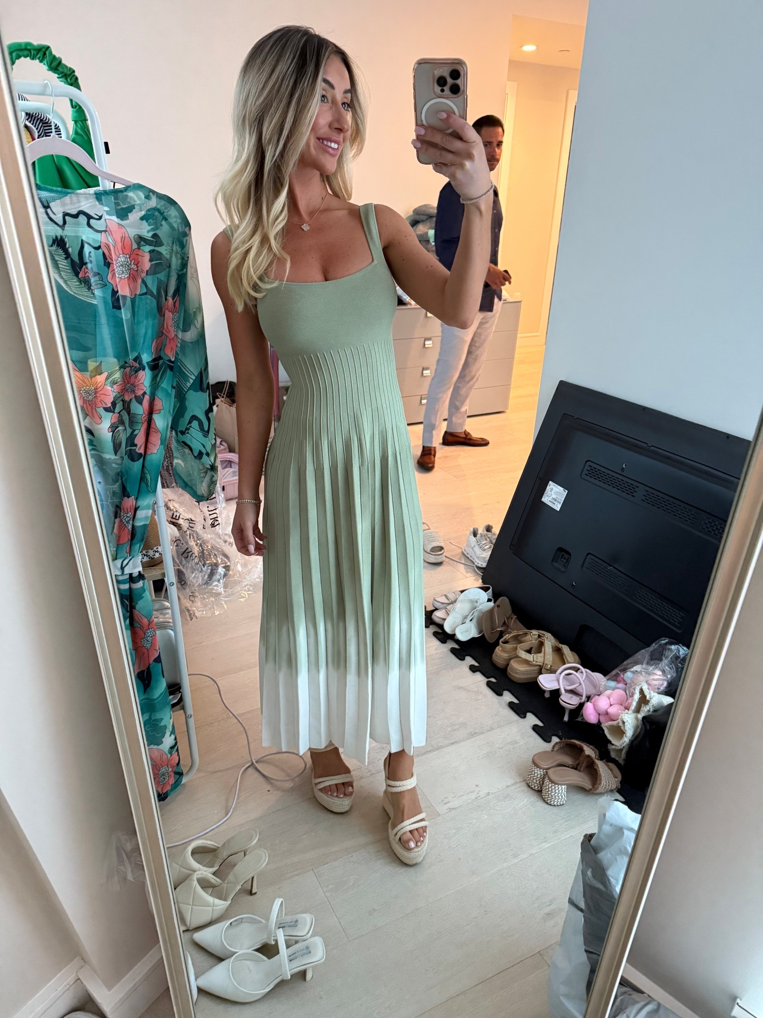 Size worn XS perfect if you are petite because it runs small 